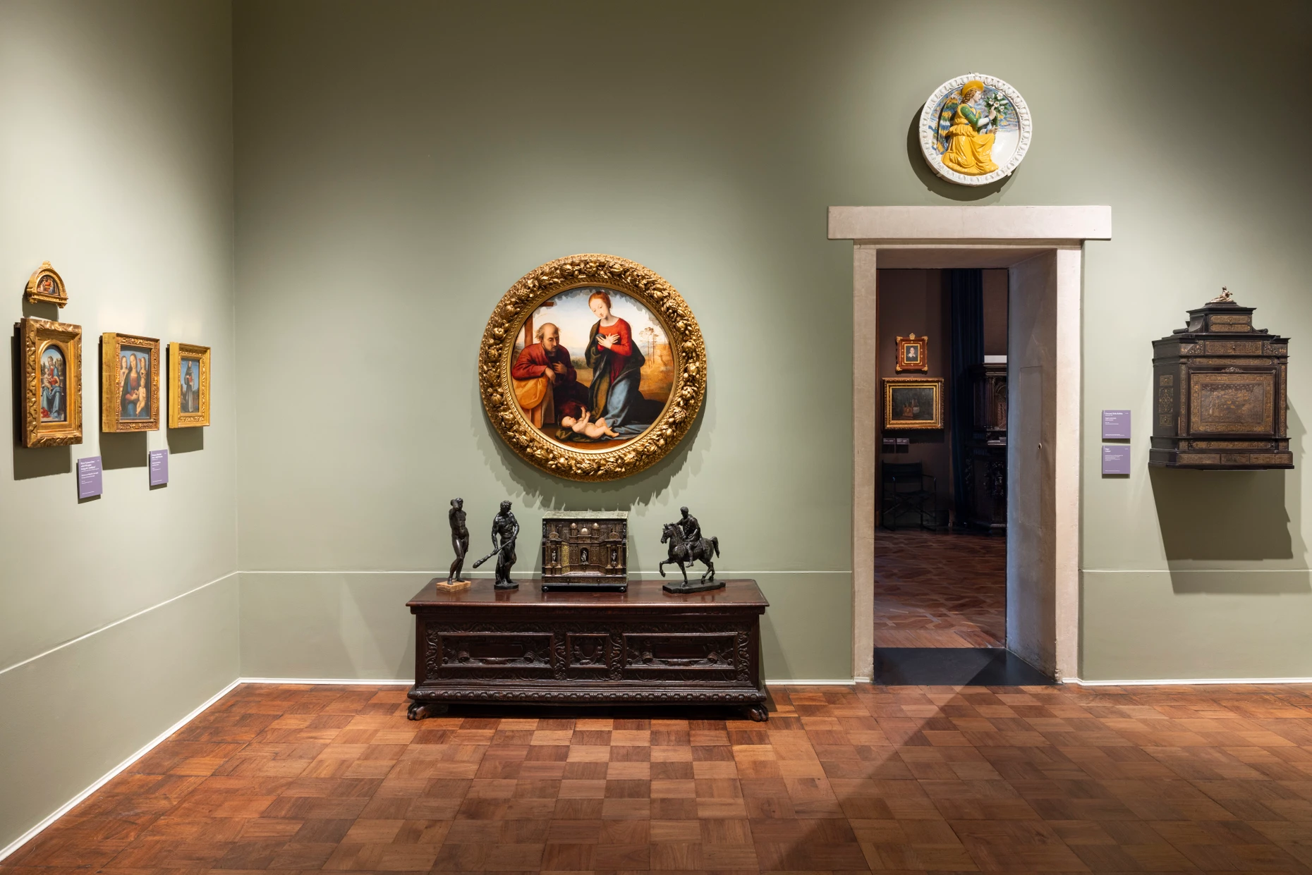  Blick in einen Saal mit Renaissance-Kunstwerken des Museo Poldi Pezzoli