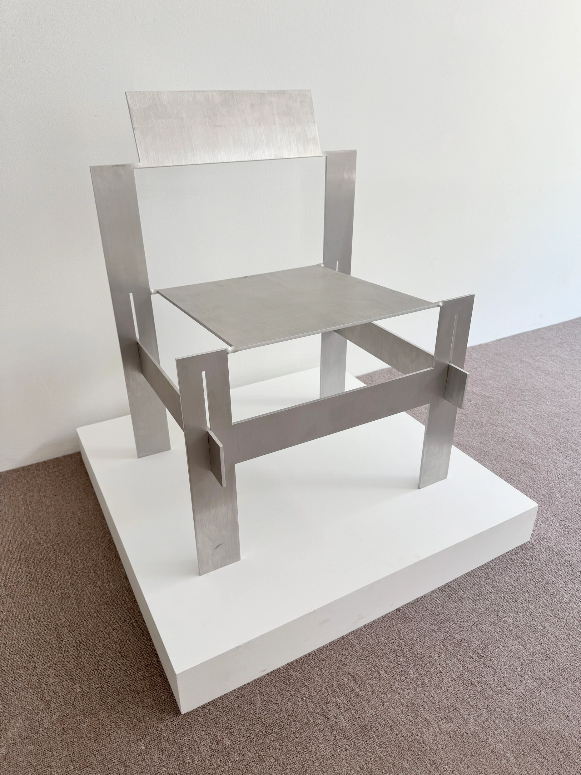 Kunst des Steckens von drei Elementen: Der Entwurf von Ronen Kadushin