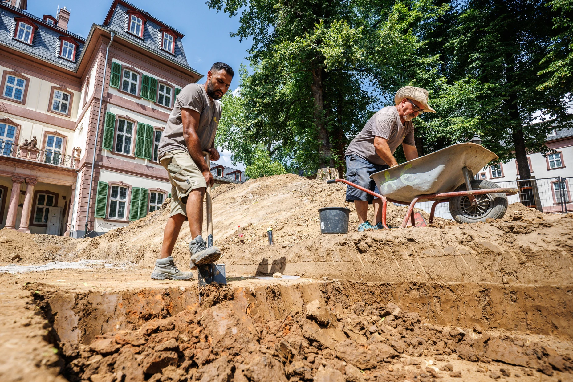 Der Geschichte auf den Grund gehen: Die Sanierung des Bolongaropalasts bietet Gelegenheit für archäologische Grabungen.