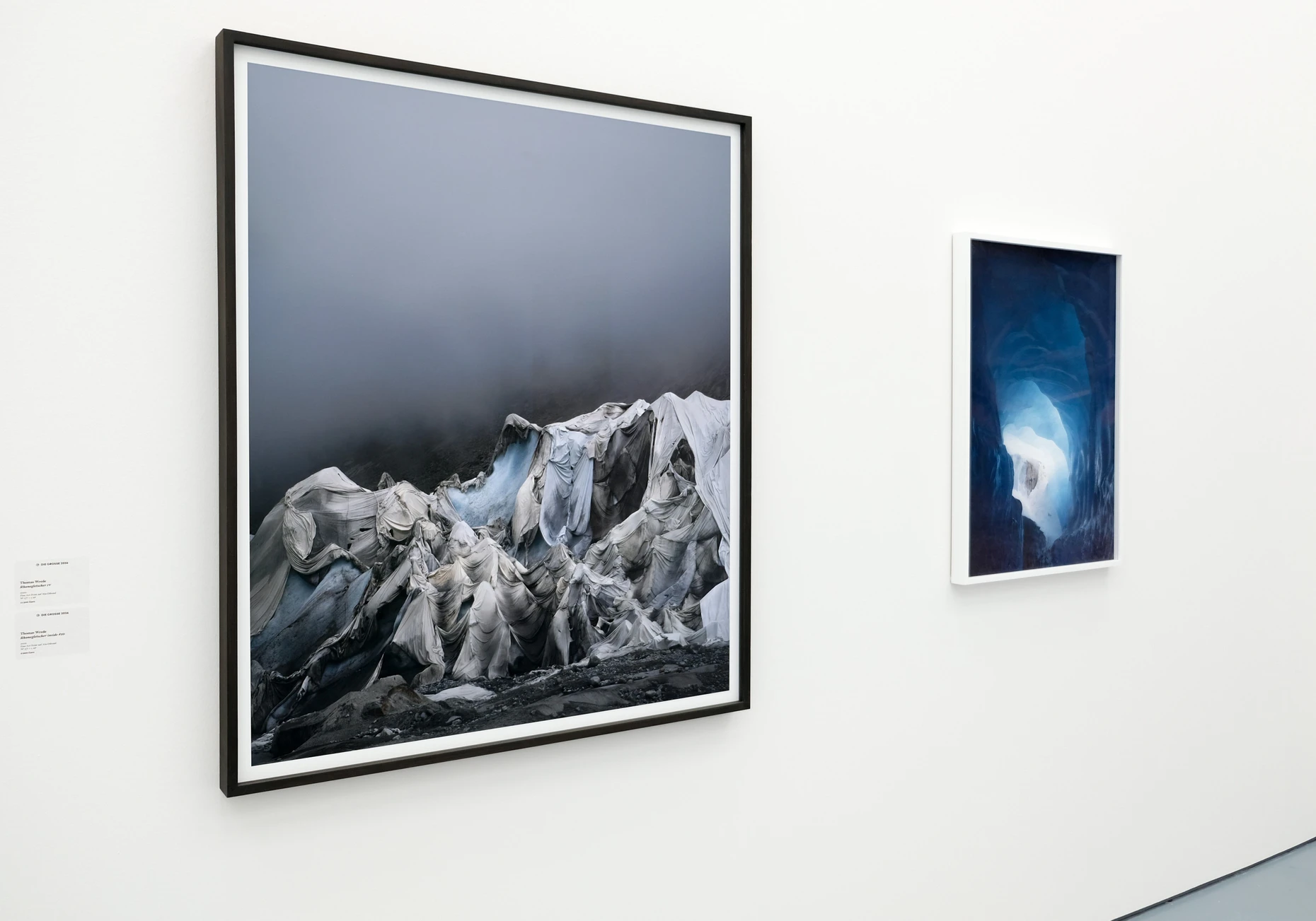  „Rhonegletscher“ von Thomas Wrede (links)
