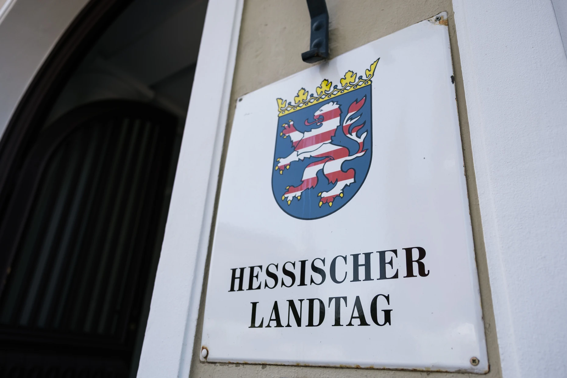 Hier wird gestritten, gerungen und entschieden: der Hessische Landtag in Wiesbaden