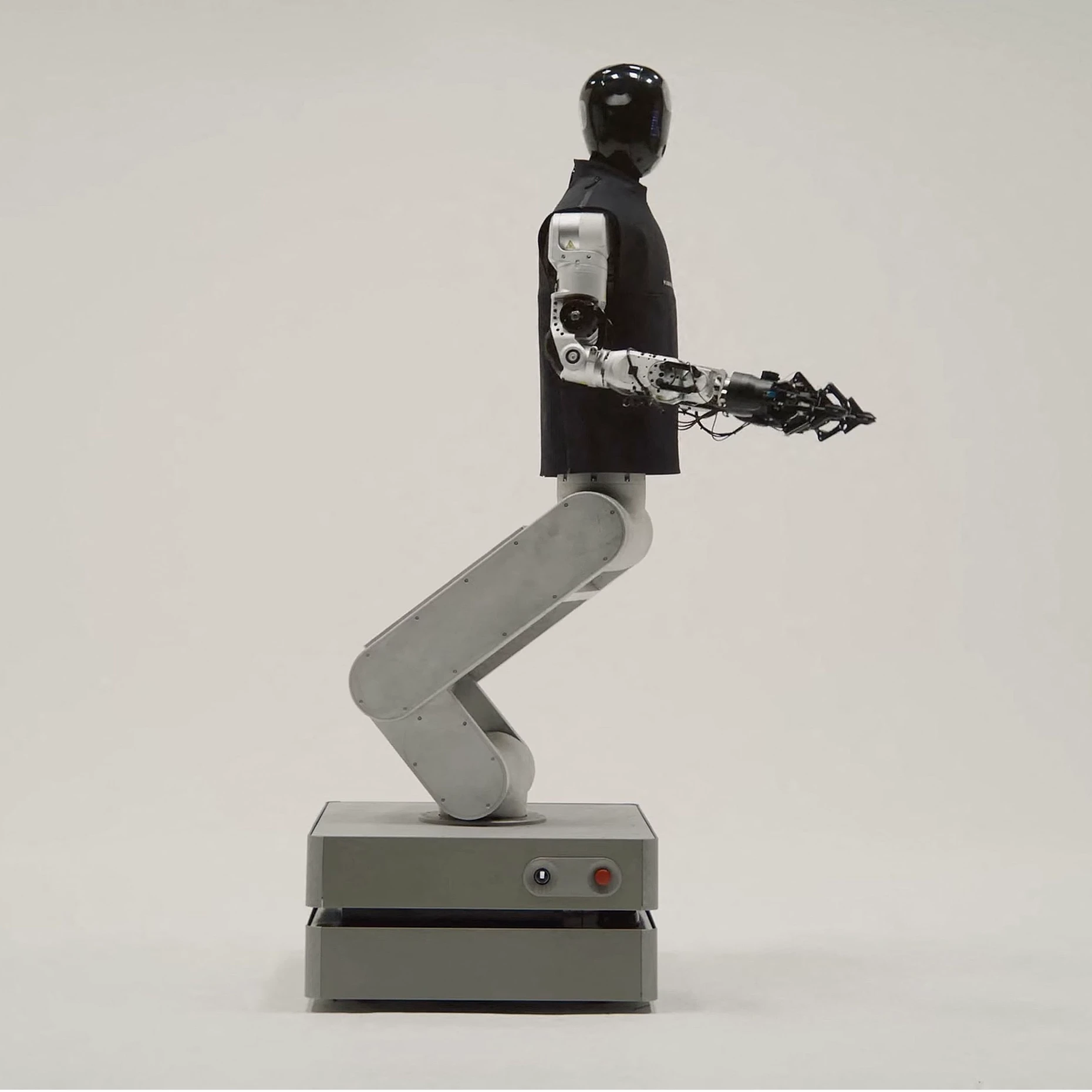 Mit Rollen ausgestatteter Roboter von Humanoid.