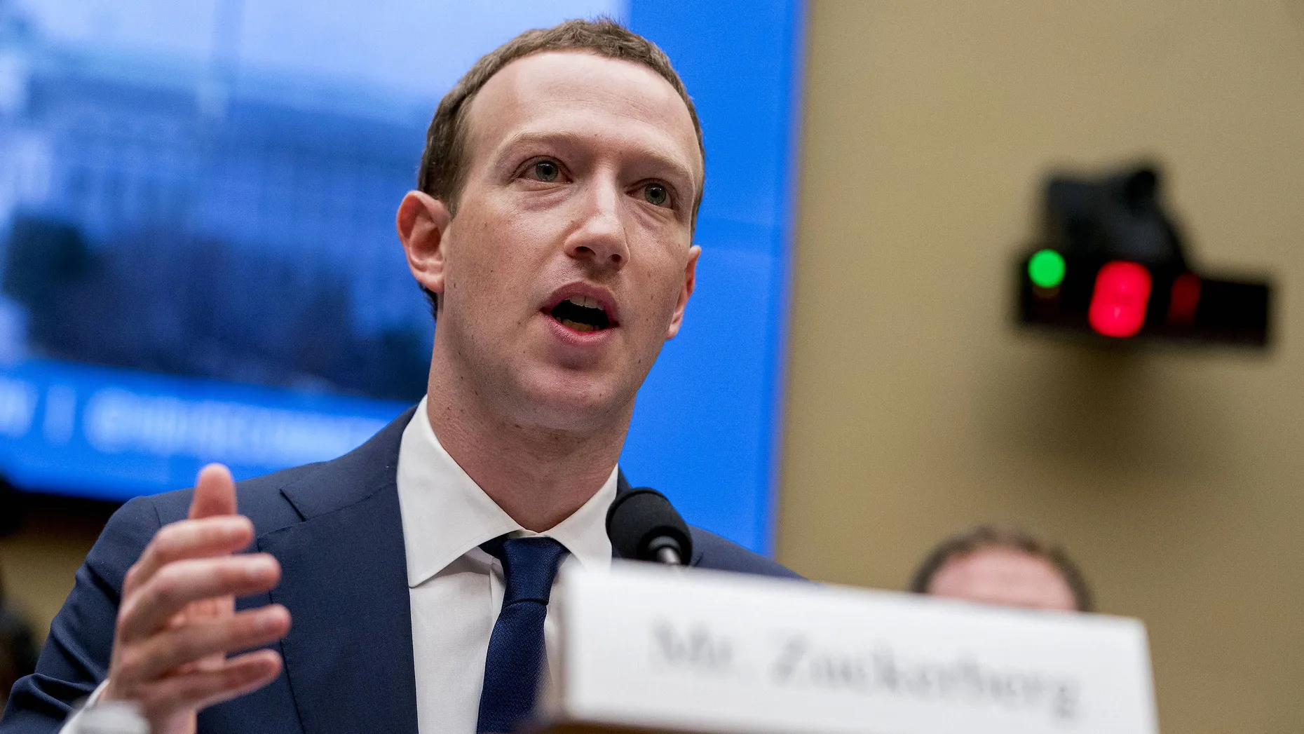 Mark Zuckerberg steht unter Druck.