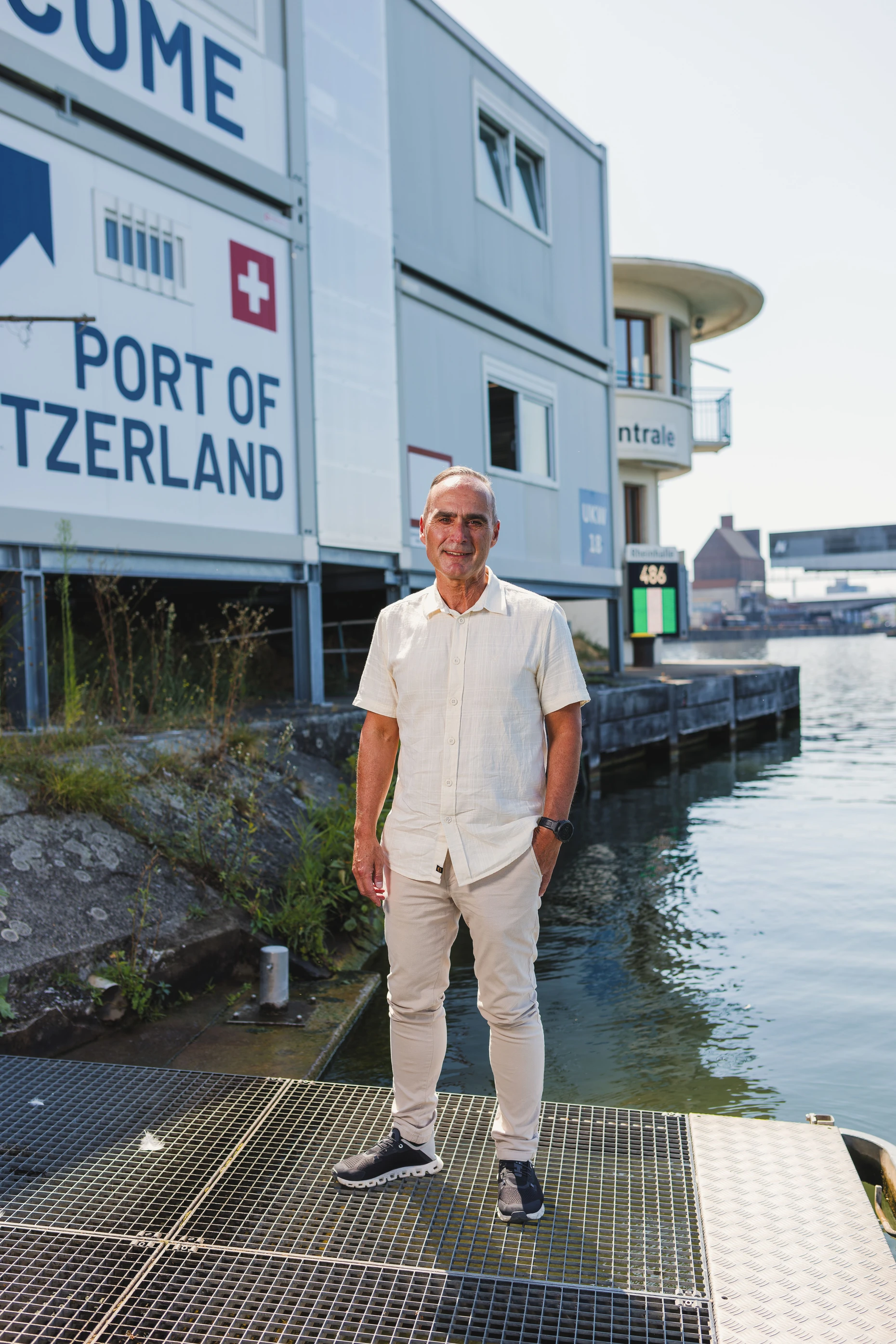Roland Blessinger, Leiter Nautisches Qualitäts- und Sicherheitsmanagement, verlangt ein ganzheitliches Konzept für den Rhein.