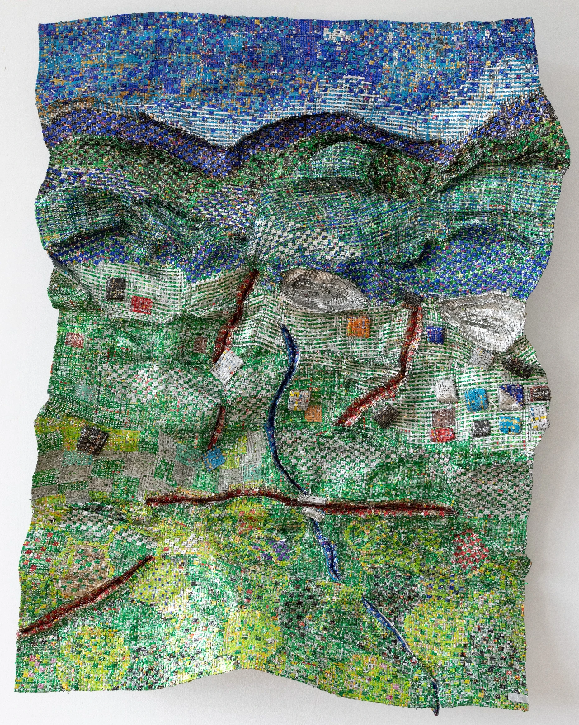Auf der Art Africa in Basel: Dickens Otienos Arbeit „Layers beyond Maparasha“ von 2026 bei Circle Art aus Nairobi