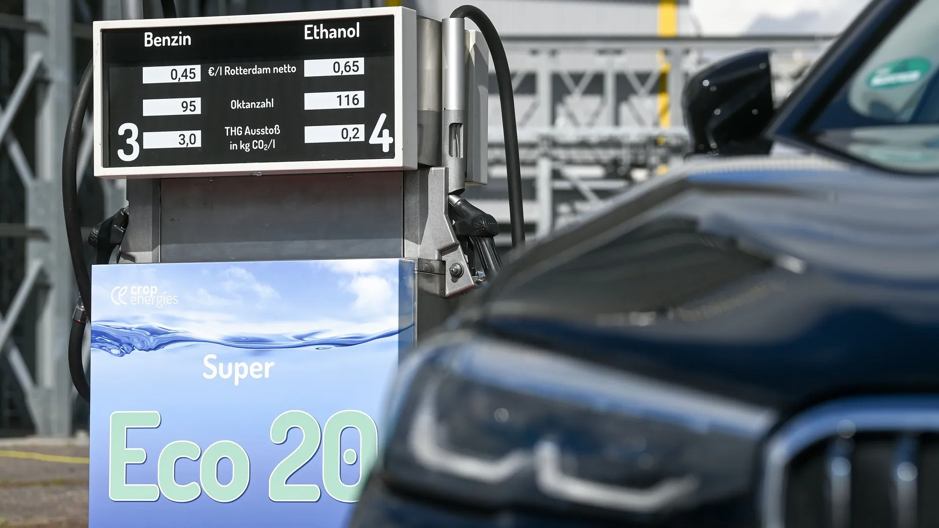 Ein erster Versuch: Kraftstoff mit erhöhtem Ethanol-Anteil ist anfangs nur für Firmenflotten gedacht.