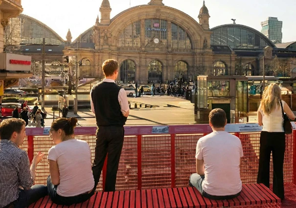 Erhöhte Position: Von der Aussichtsplattform hat man einen guten Blick auf den Hauptbahnhof.
