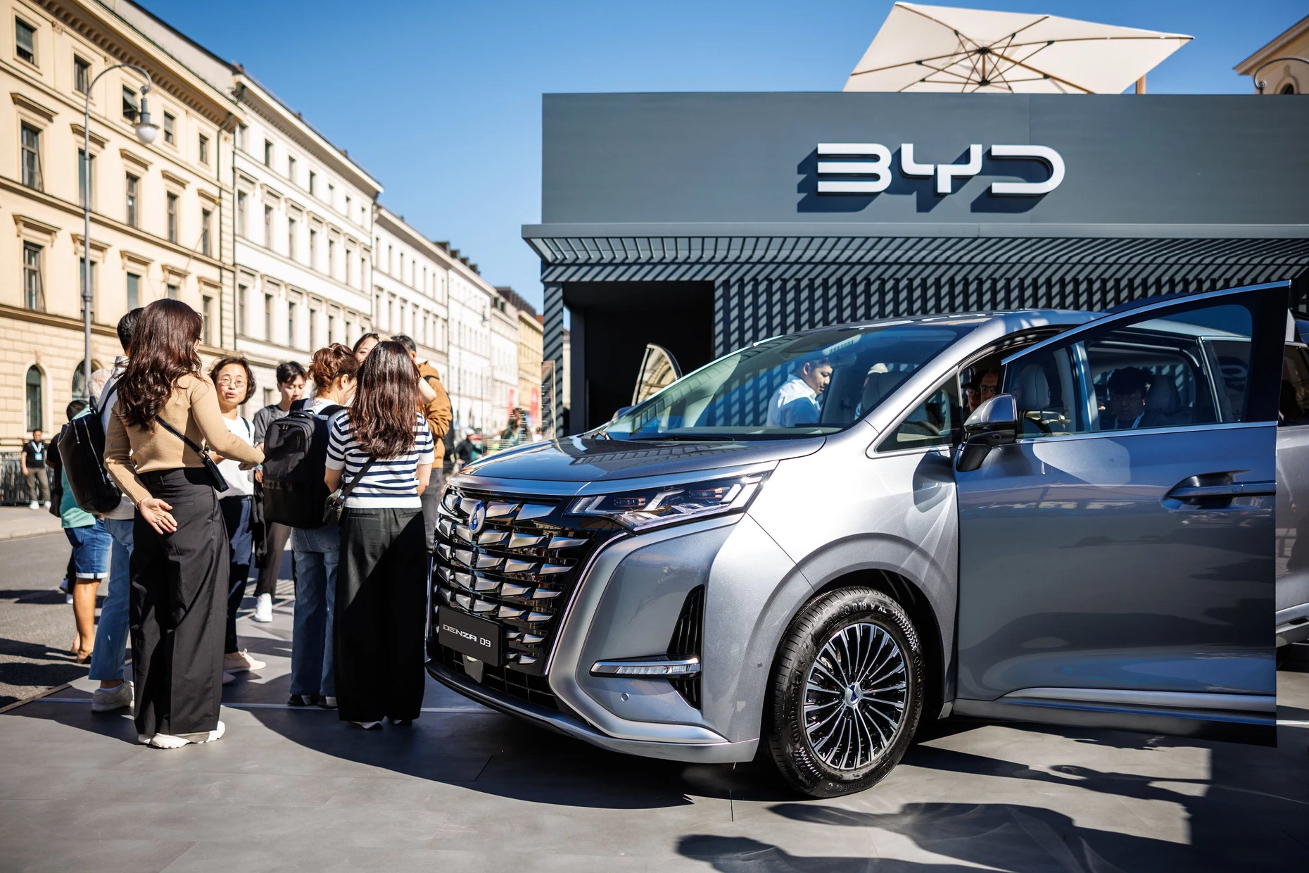 BYD-Stand auf der Automesse IAA in München im September 2025