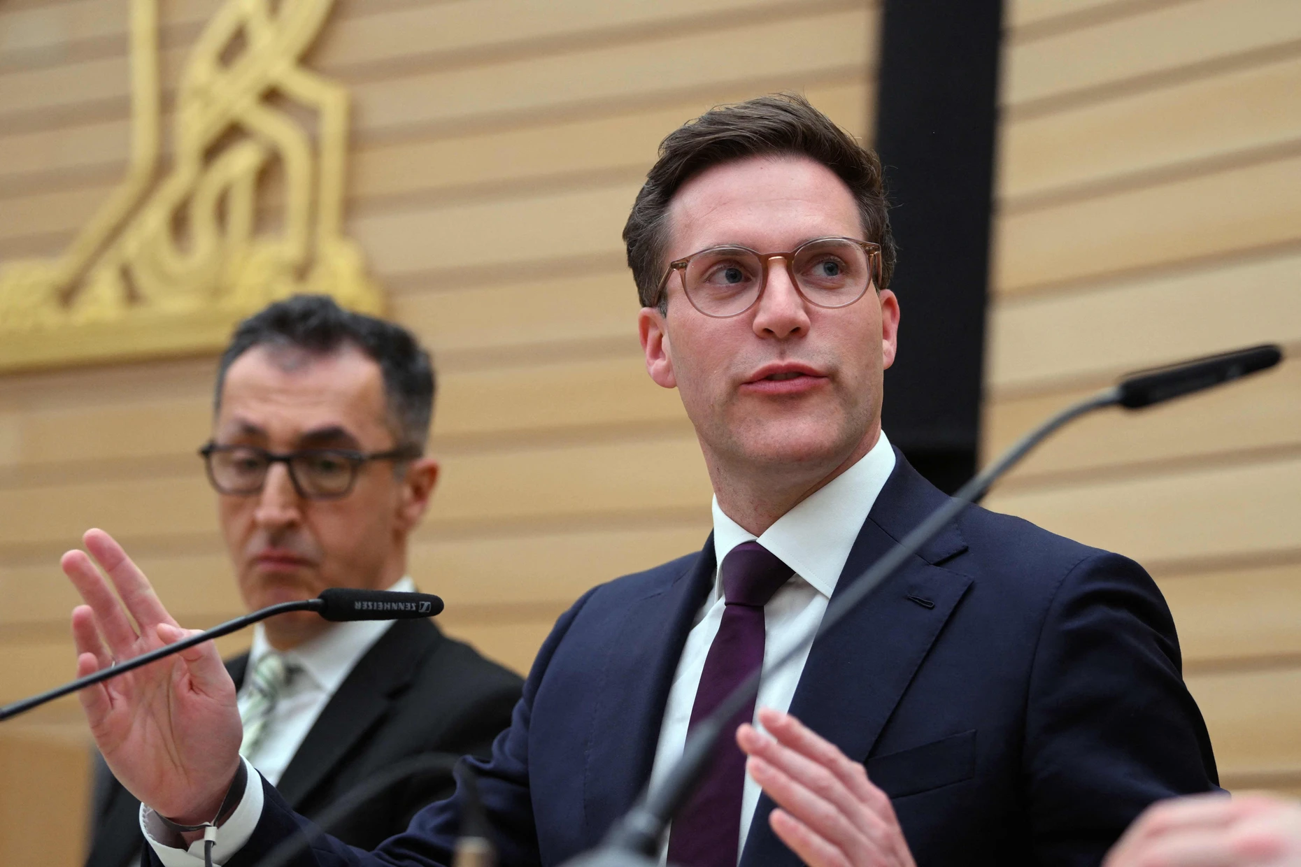Özdemir und Hagel am Wahlabend bei einer Pressekonferenz im Stuttgarter Landtag