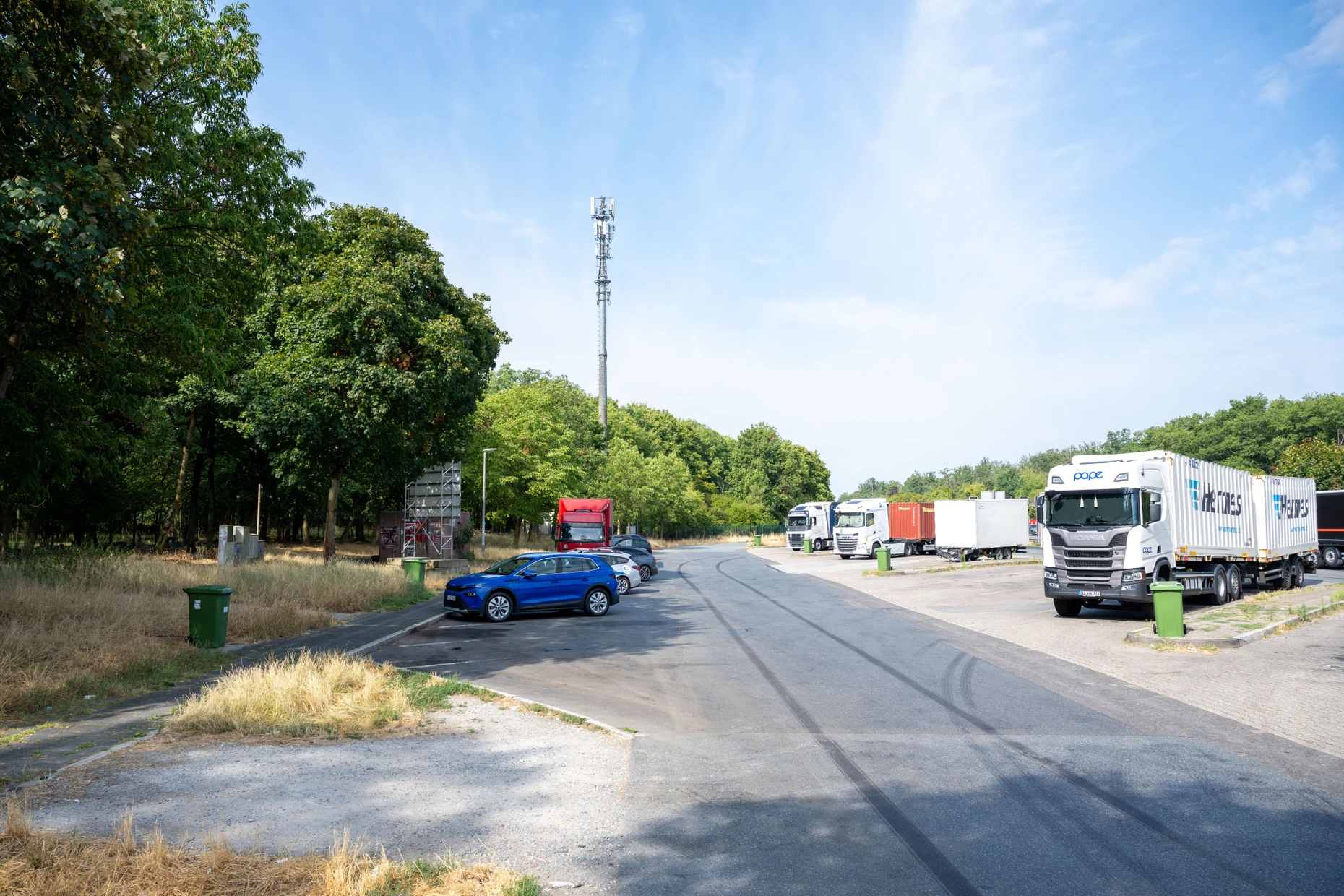 Trotz der Mängel ist reger Betrieb an der Rastanlage in Neu-Isenburg.