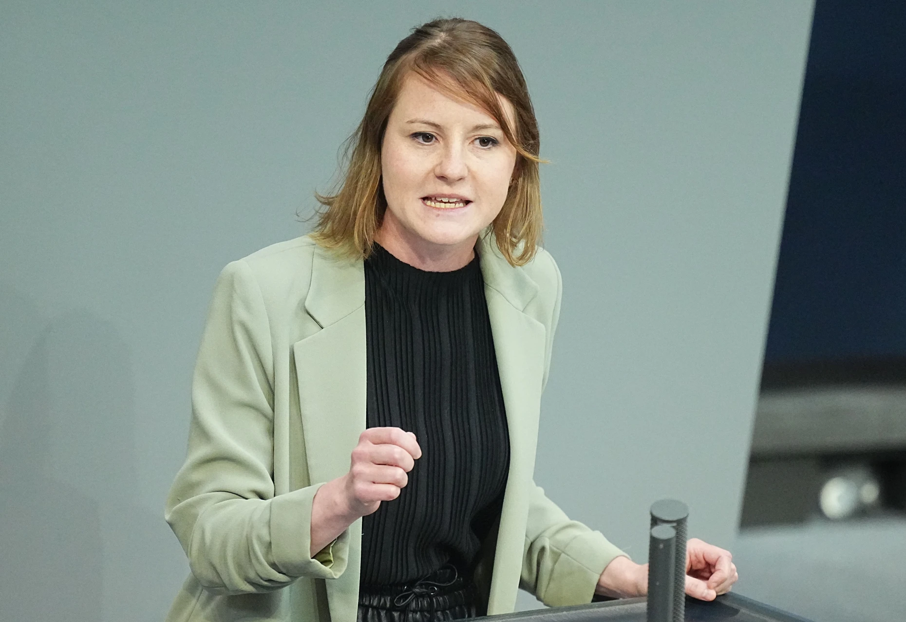 Die SPD-Parteilinke Annika Klose, hier Mitte Mai im Plenarsaal im Bundestag