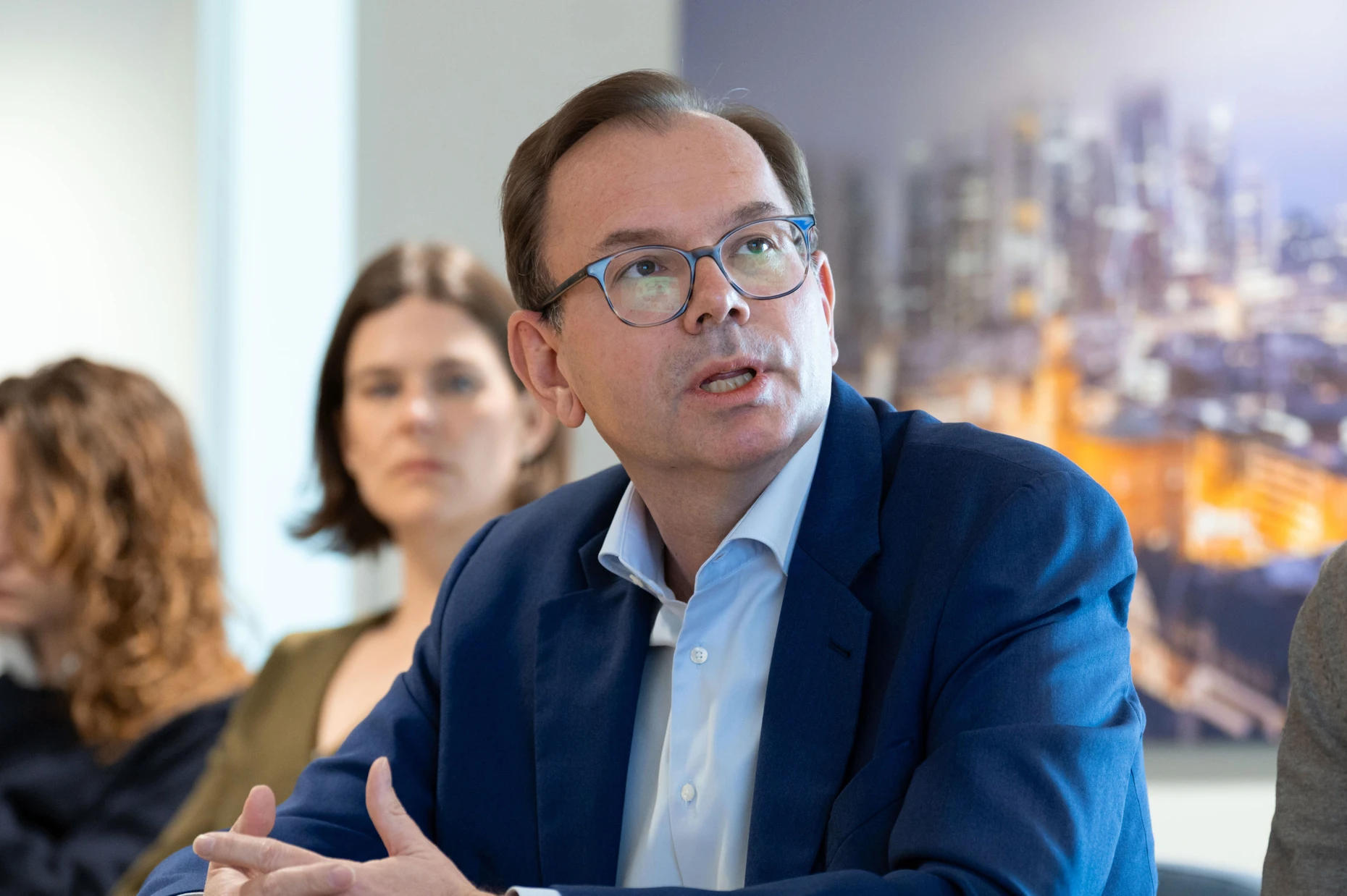 „Gestern wollte Fraport Porsche sein, heute ist man mit einem Lada zufrieden.“ - Das sagte Mathias Wagner, Fraktionschef der Grünen im hessischen Landtag, im November 2016. Auf dem Foto beim Redaktionsbesuch in der F.A.Z. im März 2025.