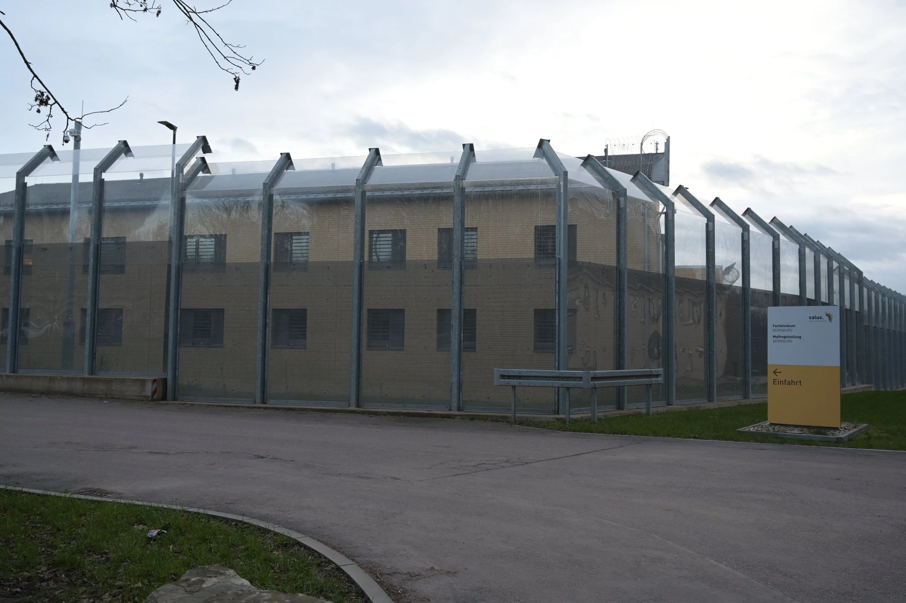 Gut gesichert: Der Maßregelvollzug in Bernburg in Sachsen-Anhalt gehört zum Salus Fachkrankenhaus.