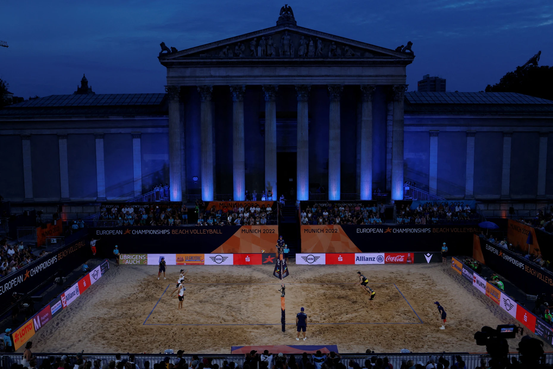 Wettkämpfe vor beeindruckender Kulisse: Auch die European Championships 2022 haben, zum Beispiel mit Beachvolleyball am Königsplatz, überzeugt.