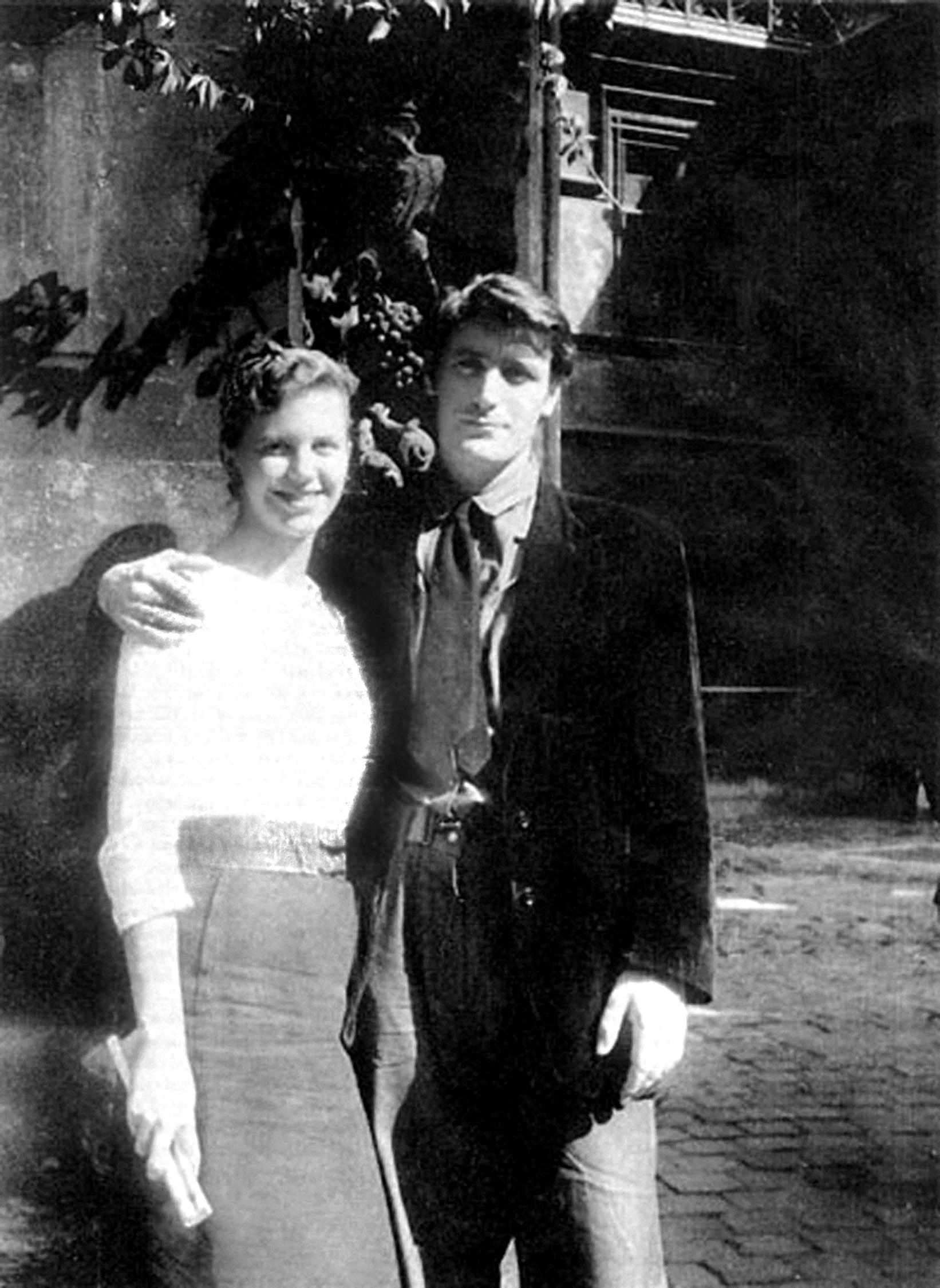 1956 in Paris: Sylvia Plath und Ted Hughes in den Flitterwochen
