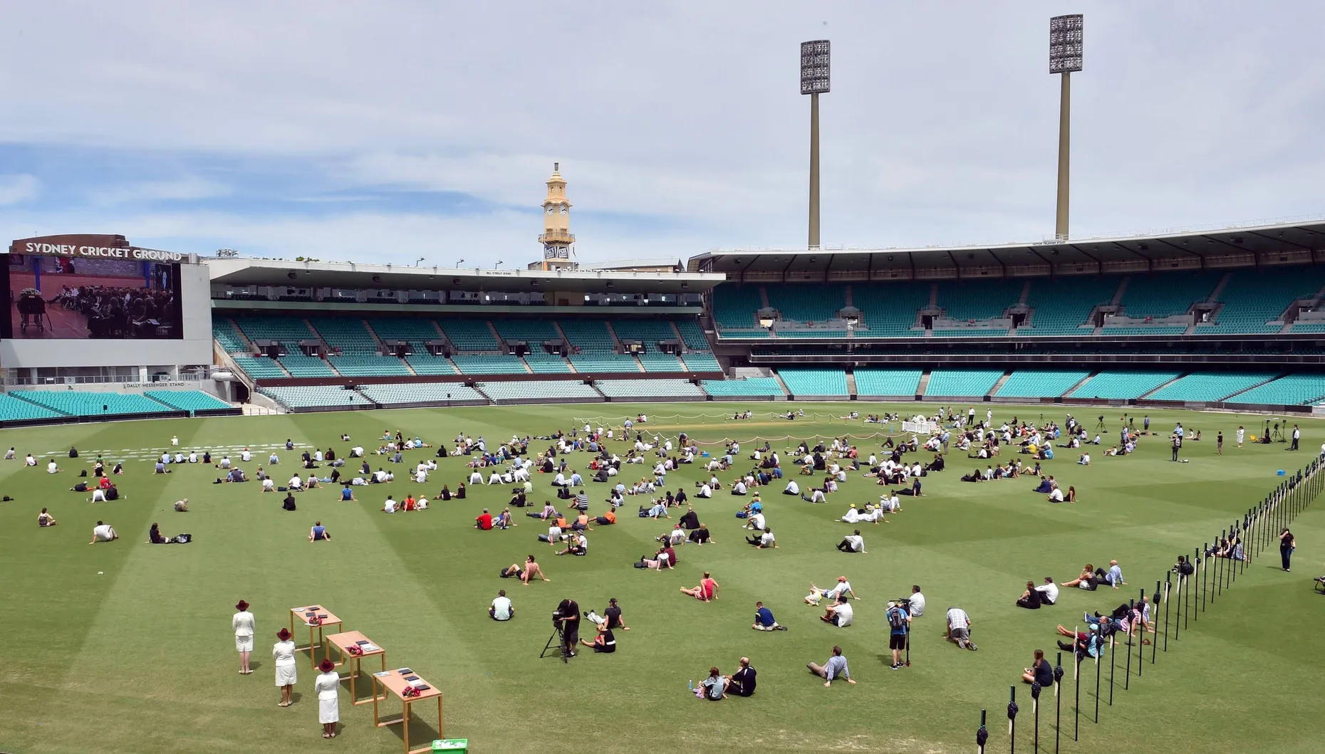 Auch im Sydney Cricket Ground wurde das Begräbnis übertragen
