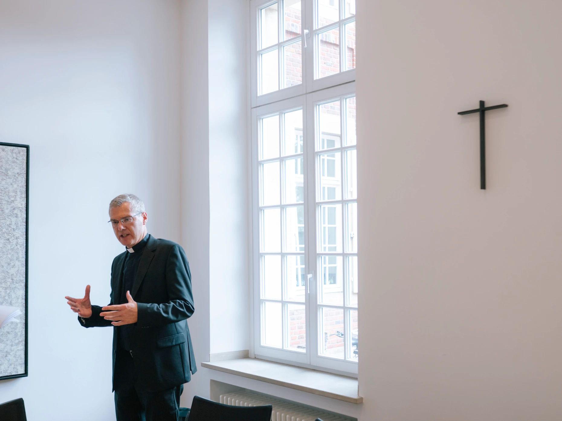 Heiner Wilmer im Gespräch mit der F.A.Z. im Bischofshaus in Münster