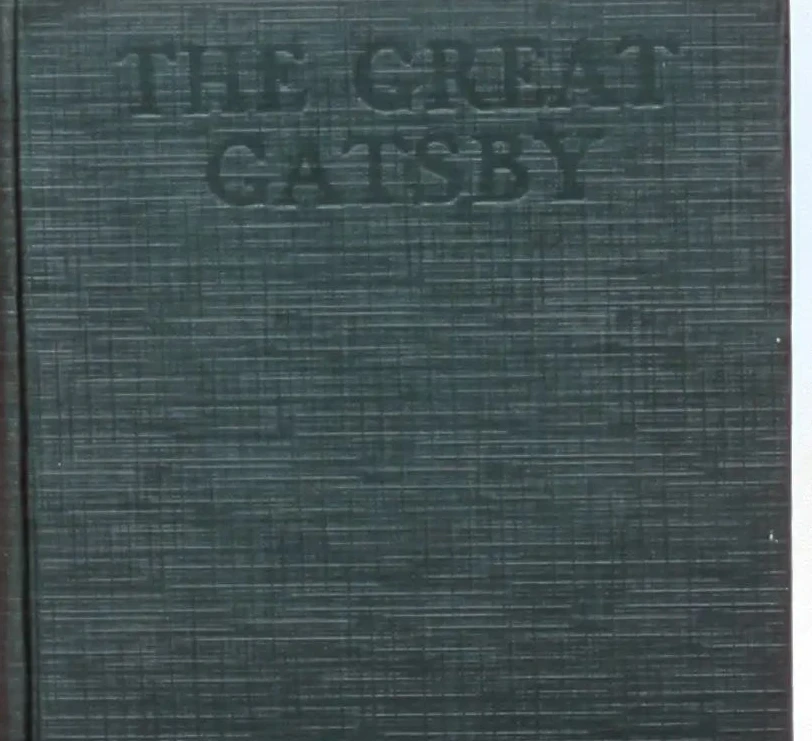 Ein Exemplar der Erstausgabe von: F. Scott Fitzgeralds „The great Gatsby“, 1925