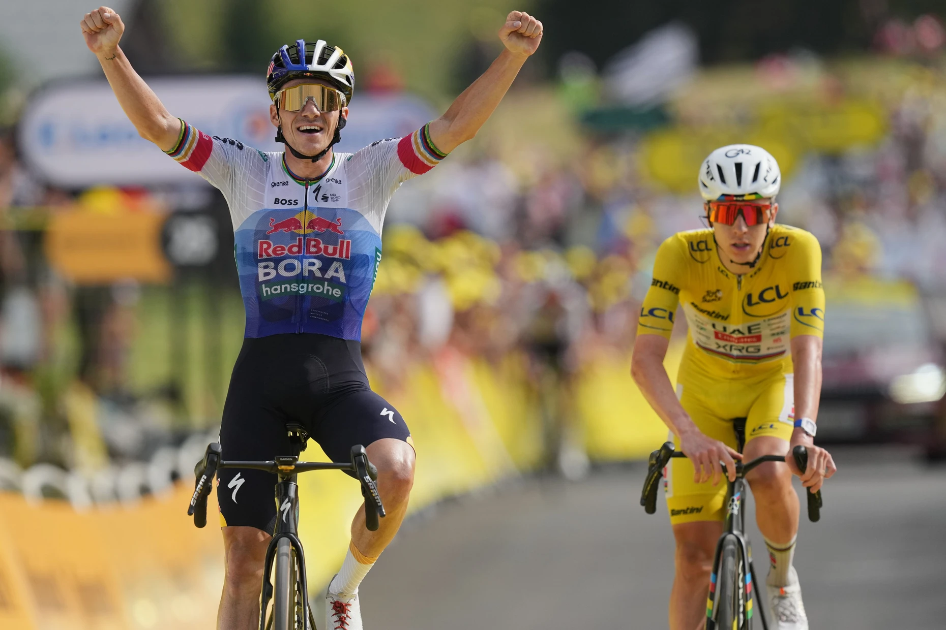 Ließ sogar den Dominator in Gelb stehen: Remco Evenepoel (links).