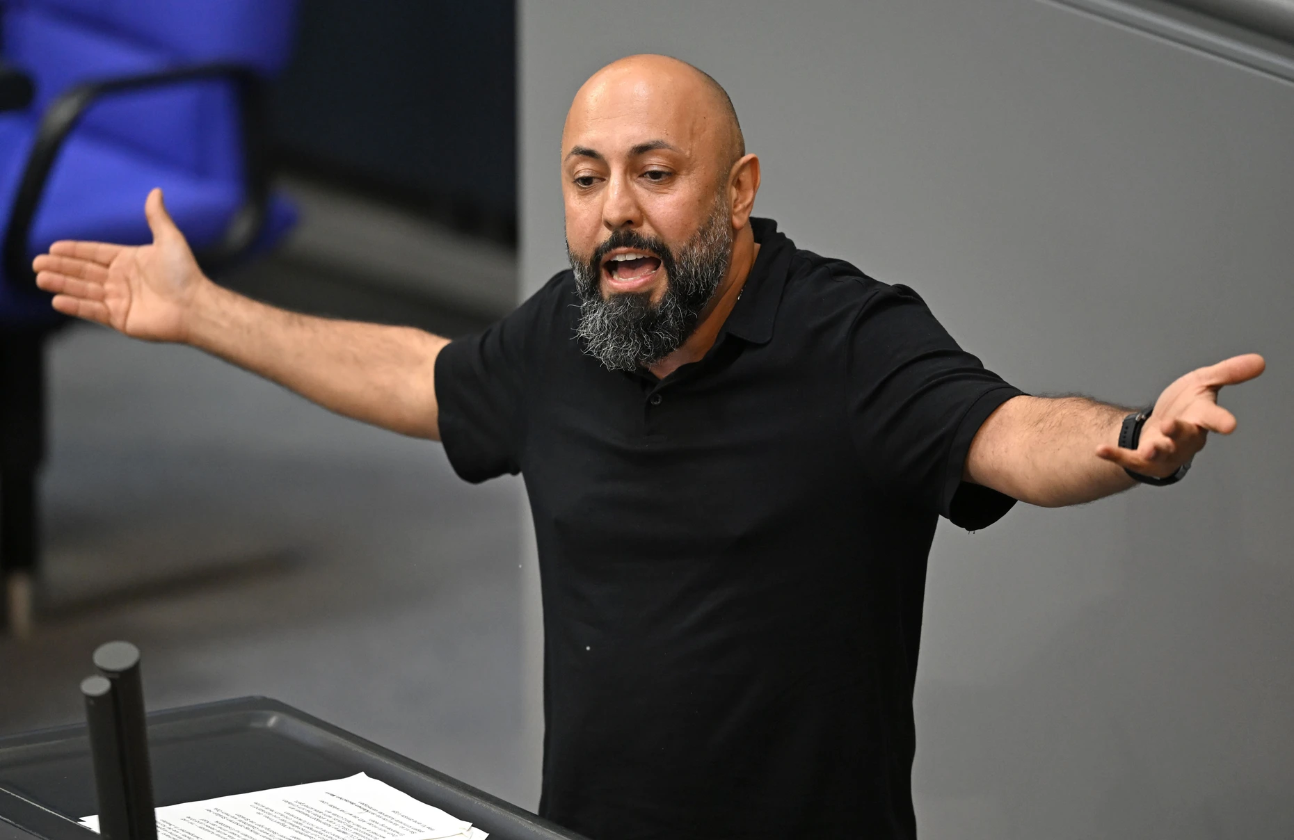 Linken-Politiker Ferat Koçak im Juni im Deutschen Bundestag