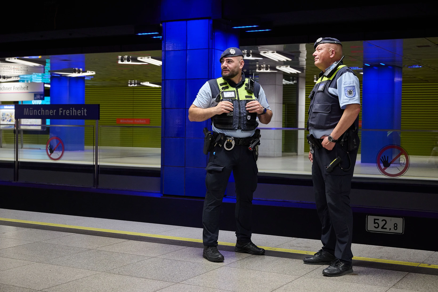 Hans Mara (links) und Markus Schlechtizky-Karmann auf dem Bahnsteig