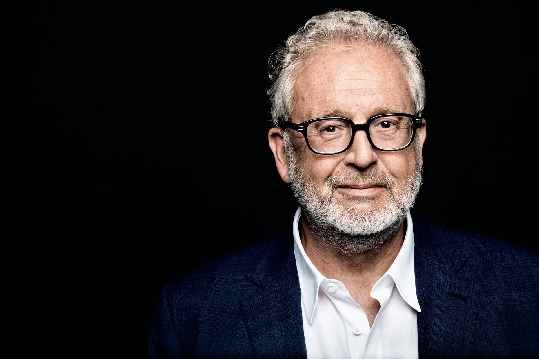  Martin Moszkowicz war Vorstandsvorsitzender bei Constantin Film und ist Filmproduzent.