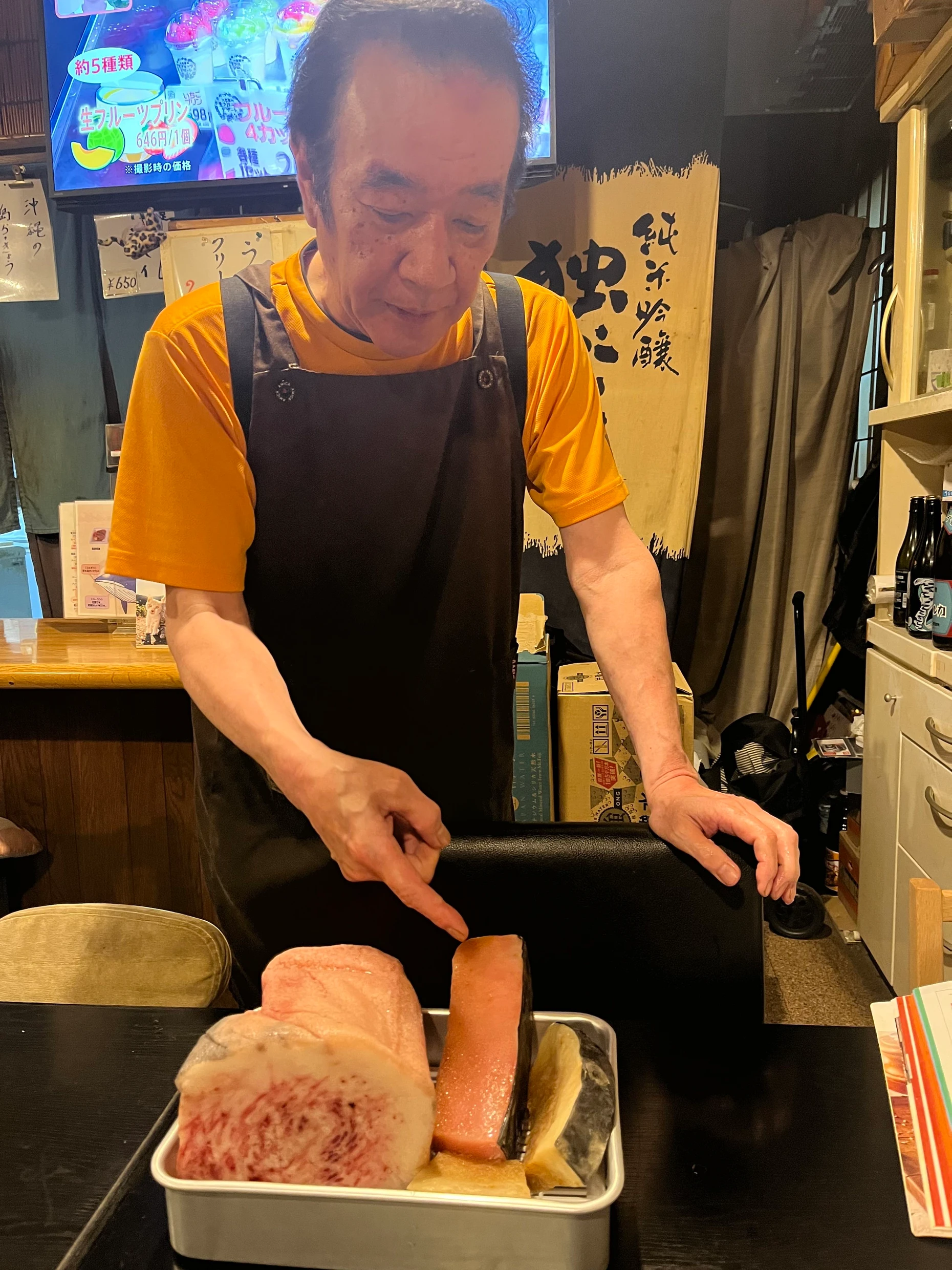 „Die am lautesten schimpfen, sind überrascht, wie gut das Fleisch schmeckt“: Gastwirt Takahashi.