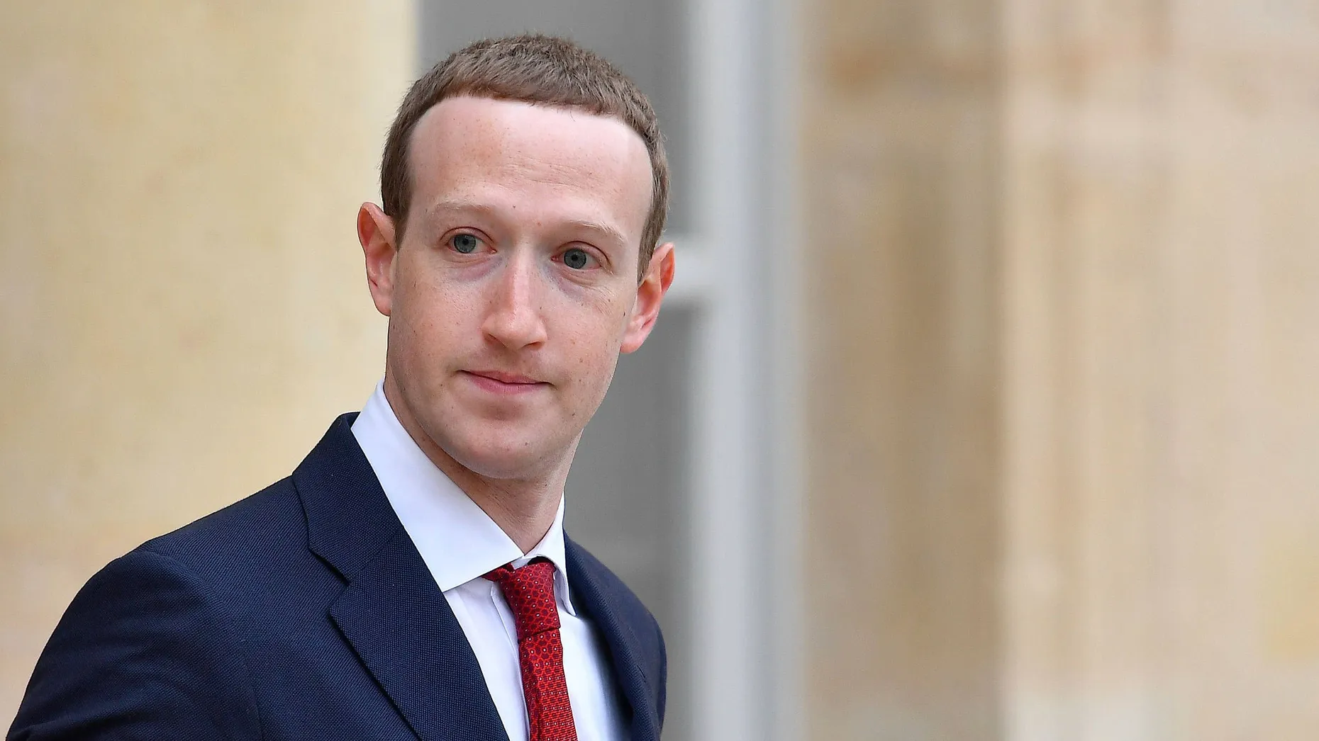 Facebook-Chef Mark Zuckerberg im Mai 2019 vor einem Treffen mit dem französischen Präsidenten Macron