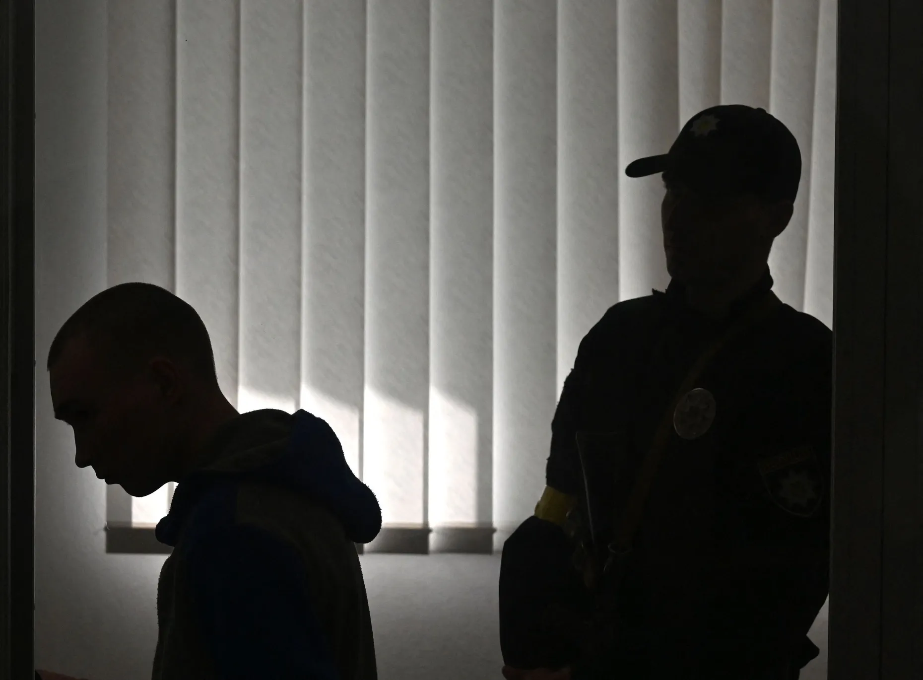 Der Angeklagte russische Soldat im Kiewer Gericht