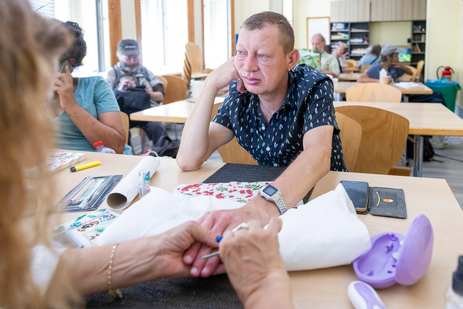 Hand mit Geschichte: Bartosh hat einen gefährlichen Messerangriff überlebt.