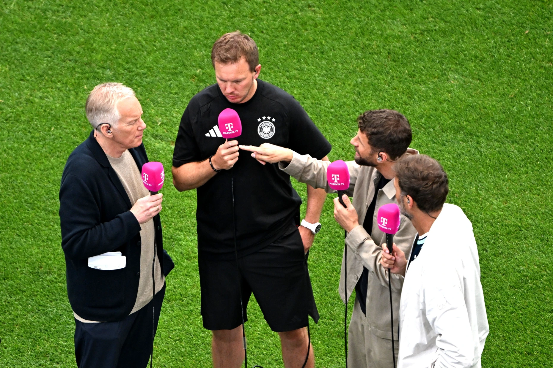 „Alle Team Deutschland“: Kerner, Nagelsmann, Müller, Klopp (von links) in Houston