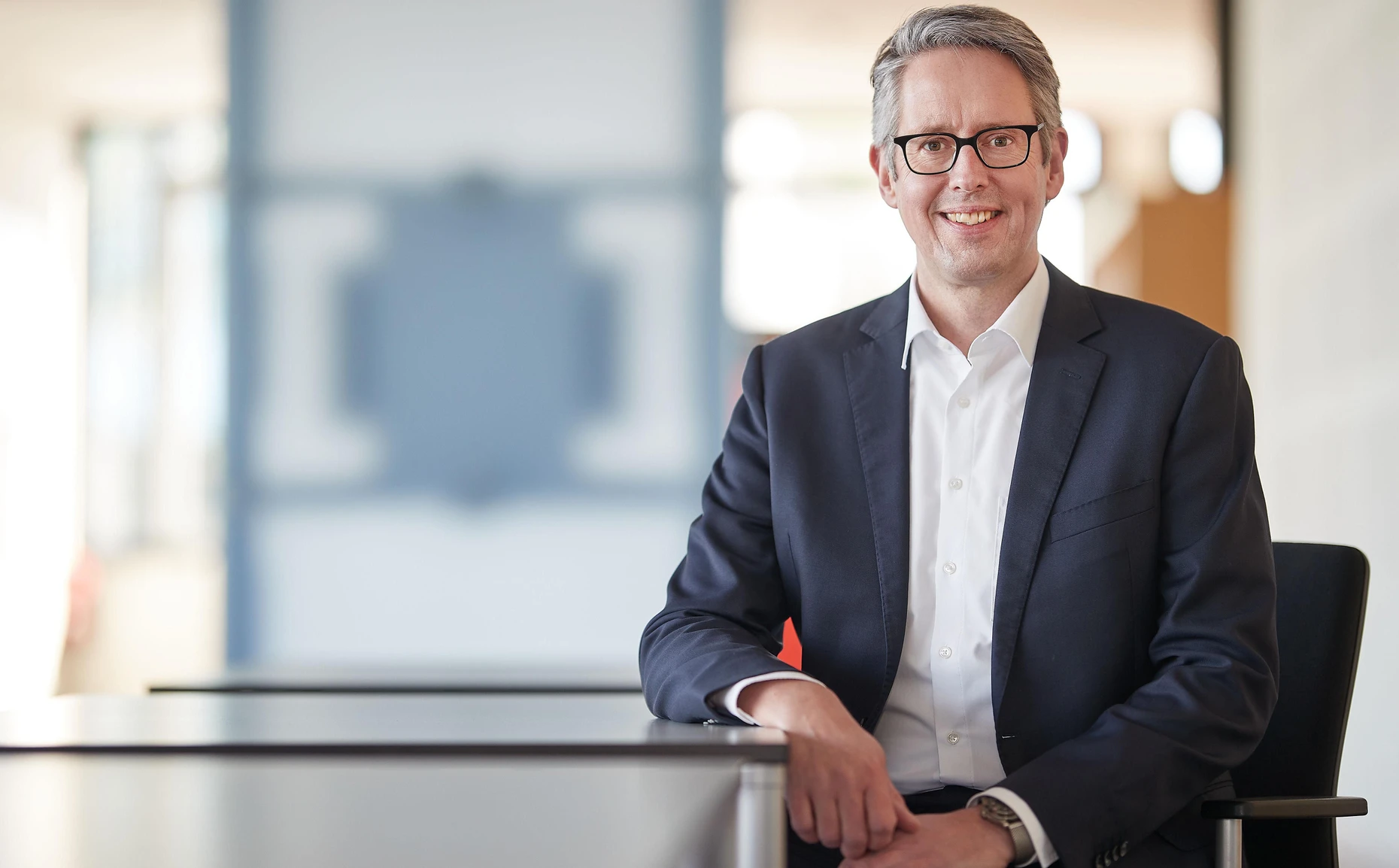 Kraftwerksbetreiber: KMW-Vorstandsvorsitzender Oliver Malerius erklärt die Stratgie des Unternehmens, das bis 2045 CO₂-neutral sein will.