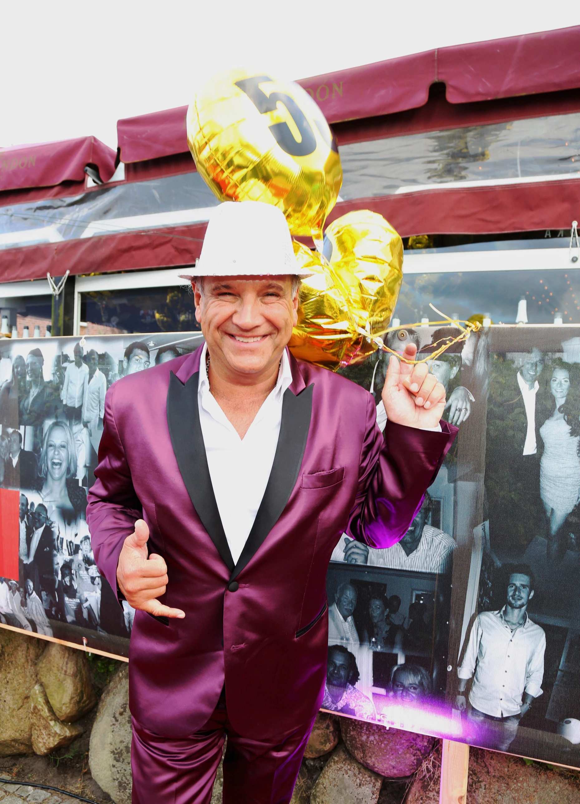Partylöwe und Chef: Oskar Schnitzer feiert in Kampen 2016 das fünfundfünfzigjährige Bestehen des Pony-Clubs.