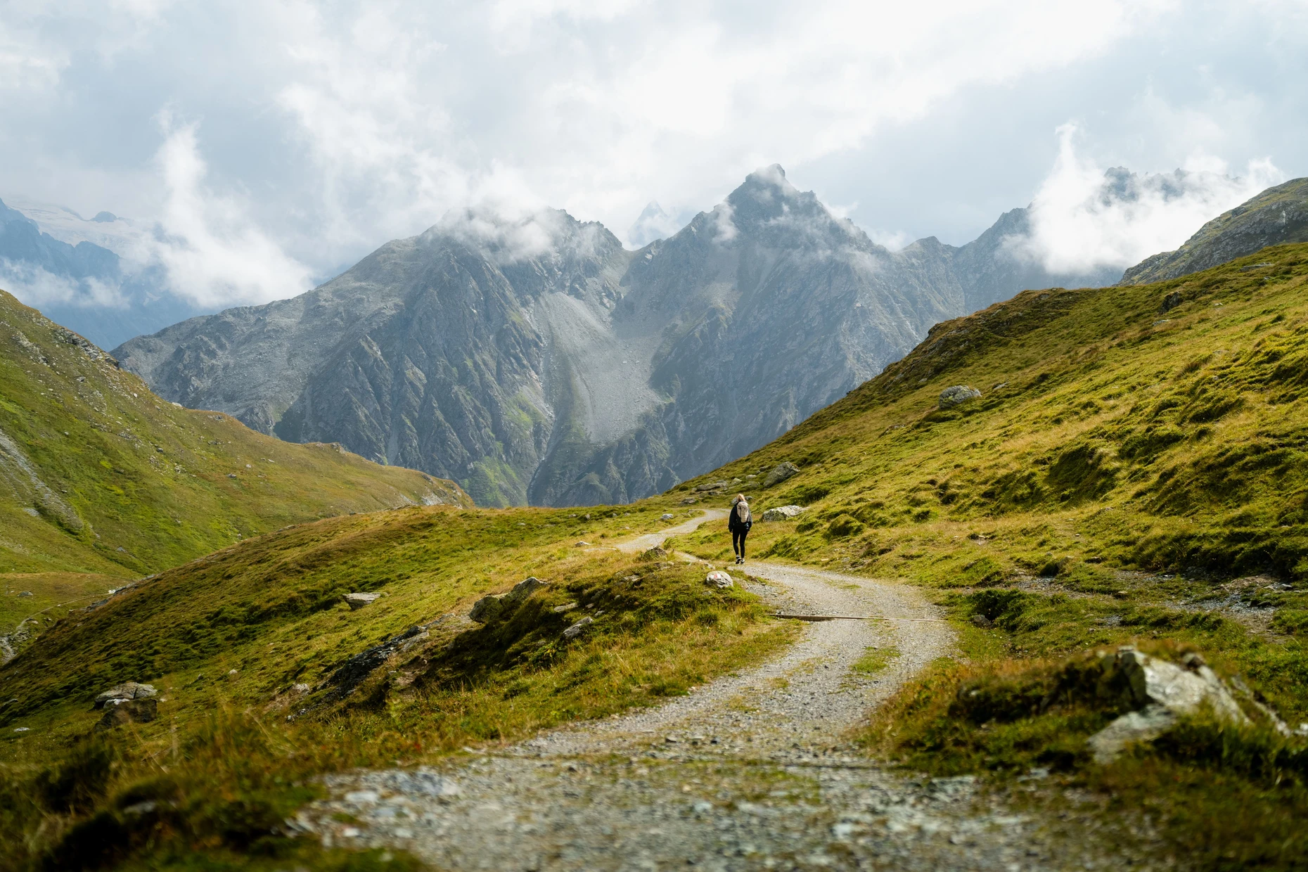 Immer nach Süden: die Via Sett auf dem Weg nach Casaccia