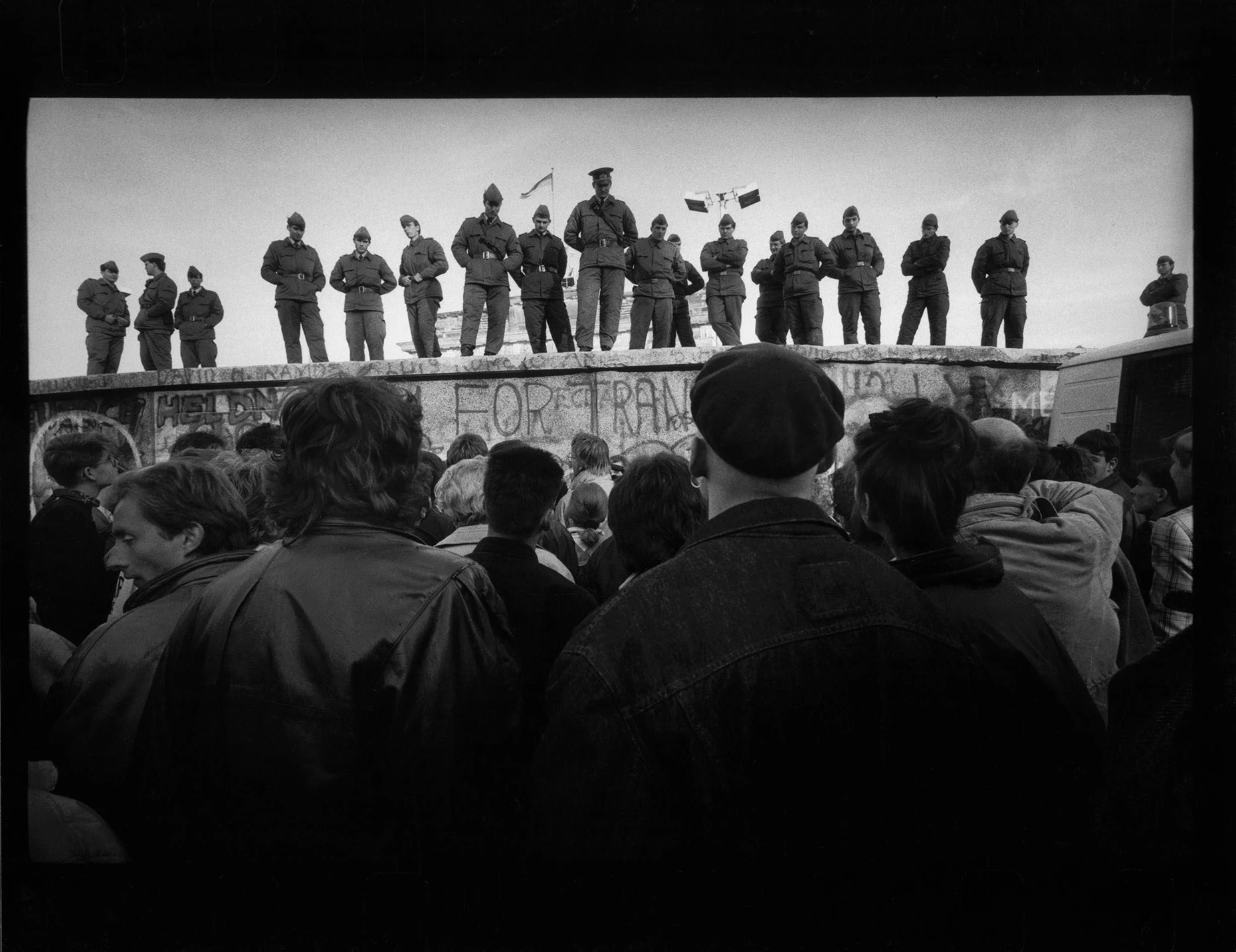 Das Brandenburger Tor am Morgen des 11. November 1989