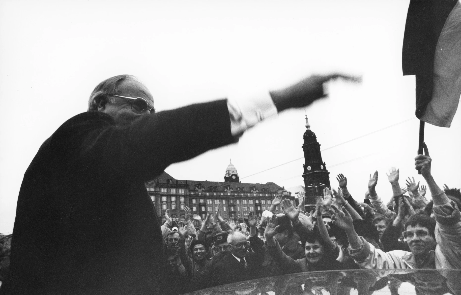 Helmut Kohls Schlüsselerlebnis war der Besuch in Dresden am 19. Dezember 1989 und seine abendliche Rede vor den Trümmern der Frauenkirche: „Die Stimmung steht dafür, dass das Regime am Ende ist und die Einheit kommt.“
