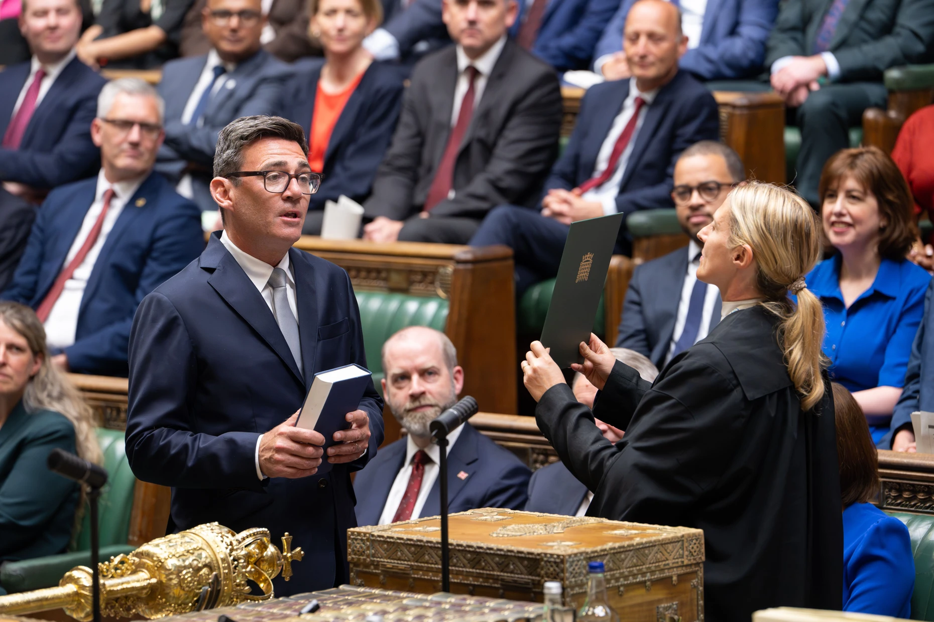 Andy Burnham bei seiner Vereidigung als Abgeordneter im Unterhaus in London nach seinem Sieg bei der Nachwahl in Makerfield