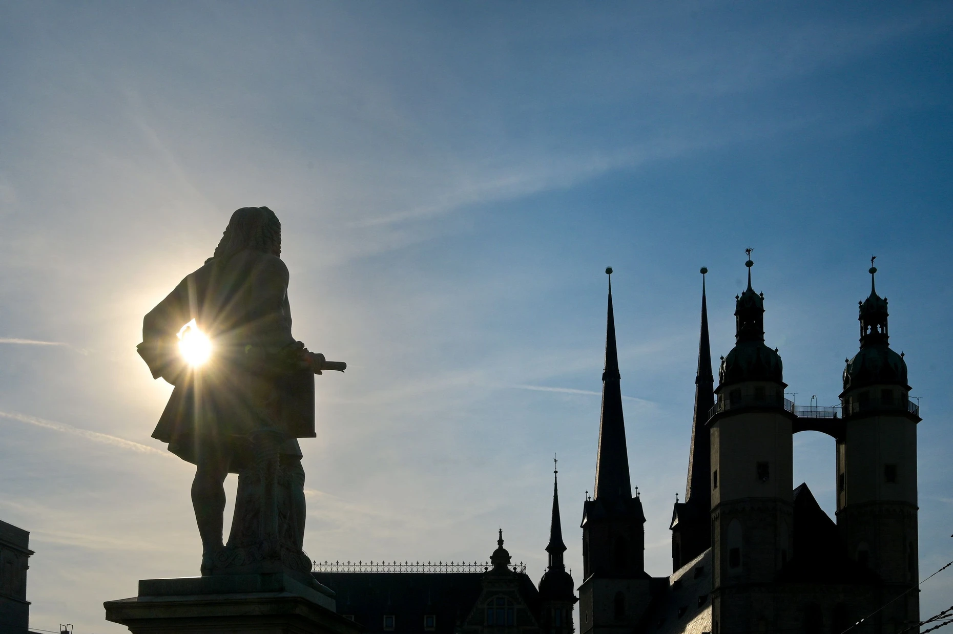 Händel-Denkmal auf dem Marktplatz in Halle