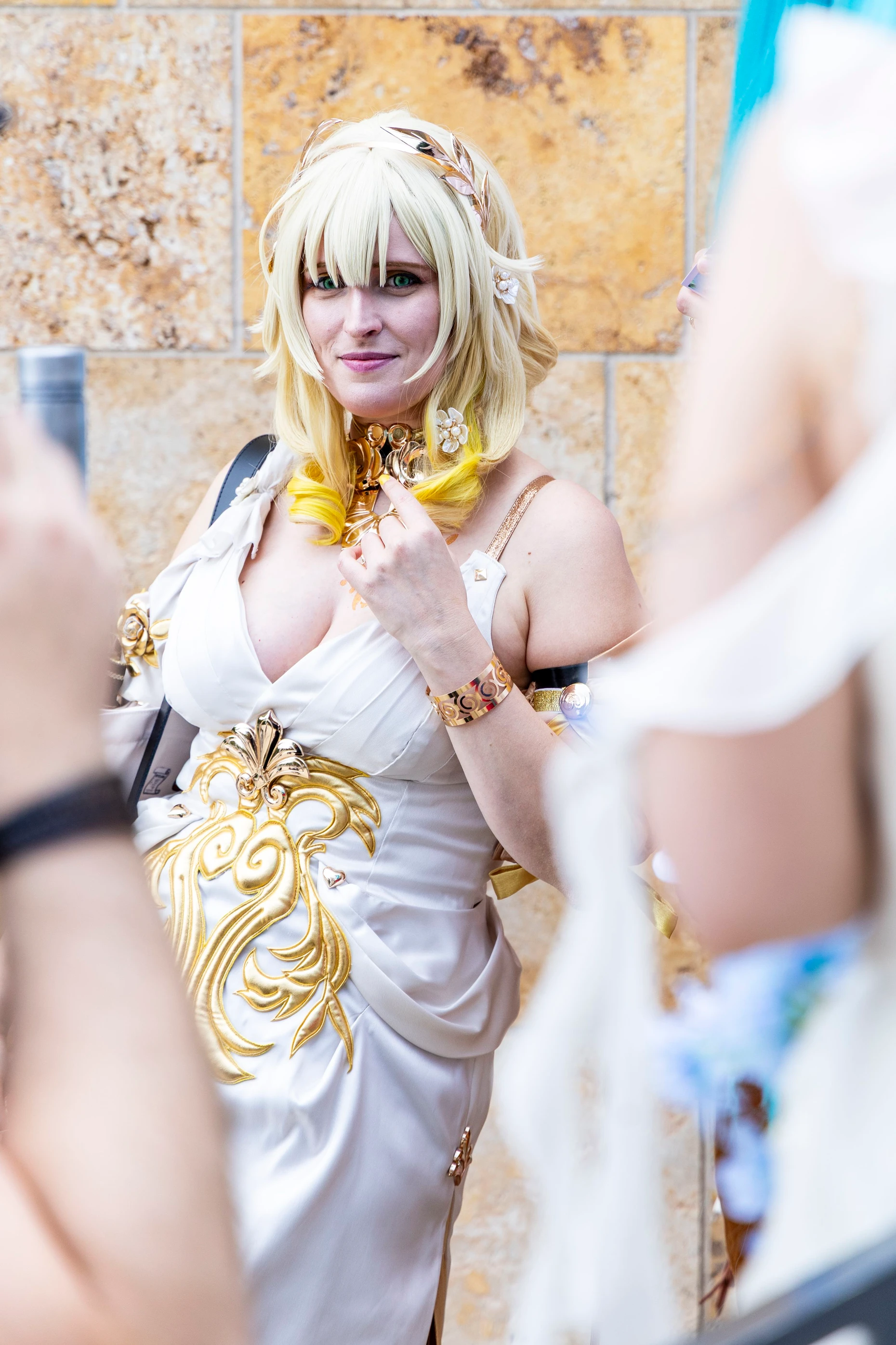 Nicht nur für Kinder: Besucherin in einem Cosplay-Kostüm