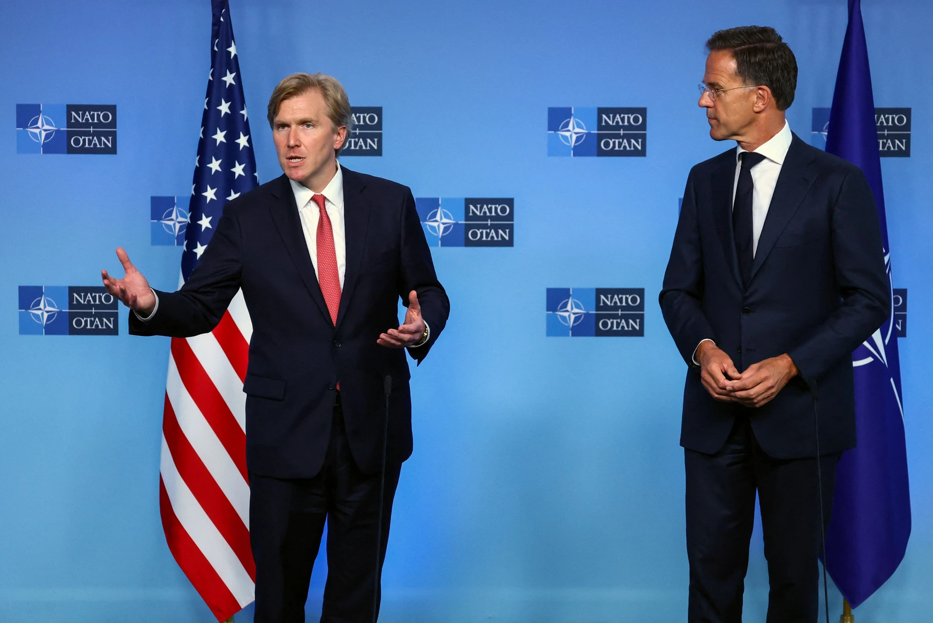 Elbridge Colby, Staatssekretär für politische Angelegenheiten im Pentagon, am Donnerstag mit NATO-Generalsekretär Mark Rutte in Brüssel