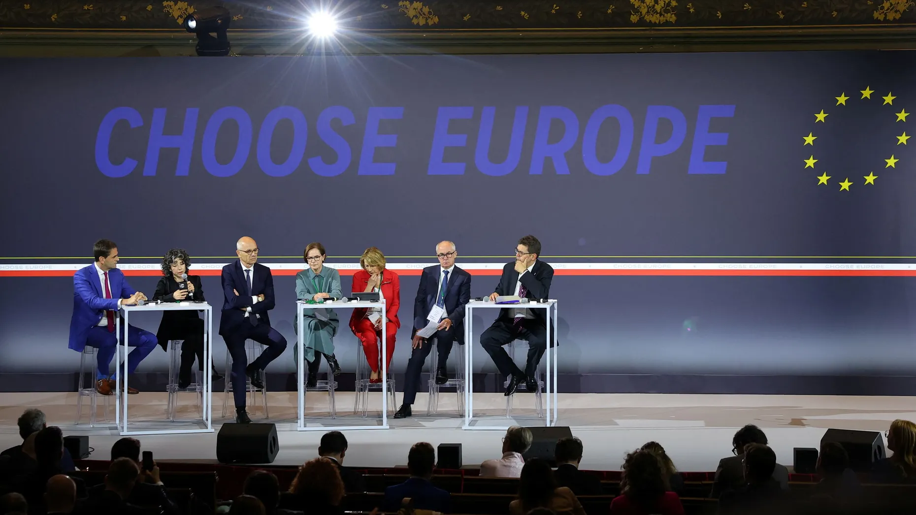 Wissenschaftler und Entscheidungsträger diskutieren in der Sorbonne über Europas Chancen, KI-Talente aus aller Welt anzuziehen.