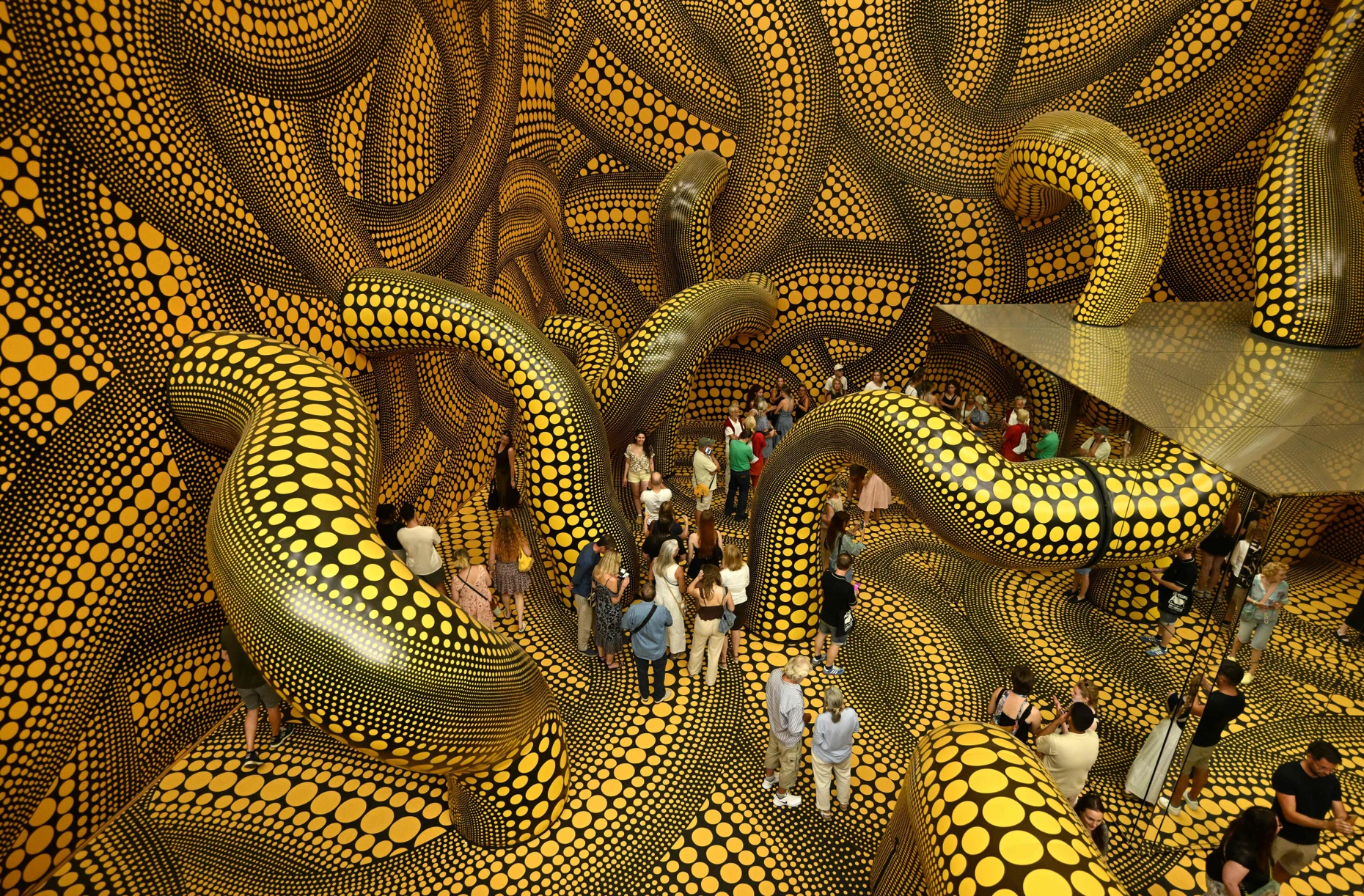 Tentakulär: „Infinity Room“ von Yayoi Kusama in der kürzlich zu Ende gegangenen Schau im Kölner Museum Ludwig