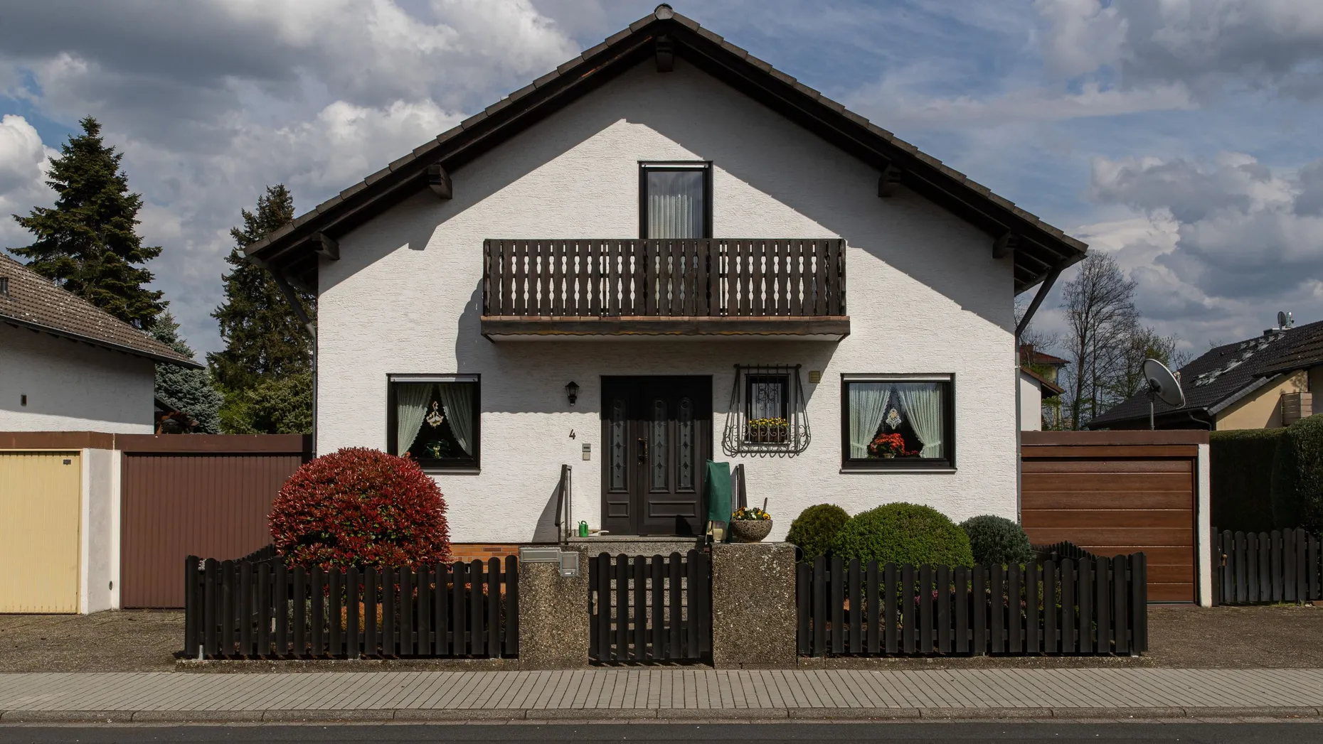 Gepflegtes Eigenheim mit Garten und Garage. Doch was ist es wert?