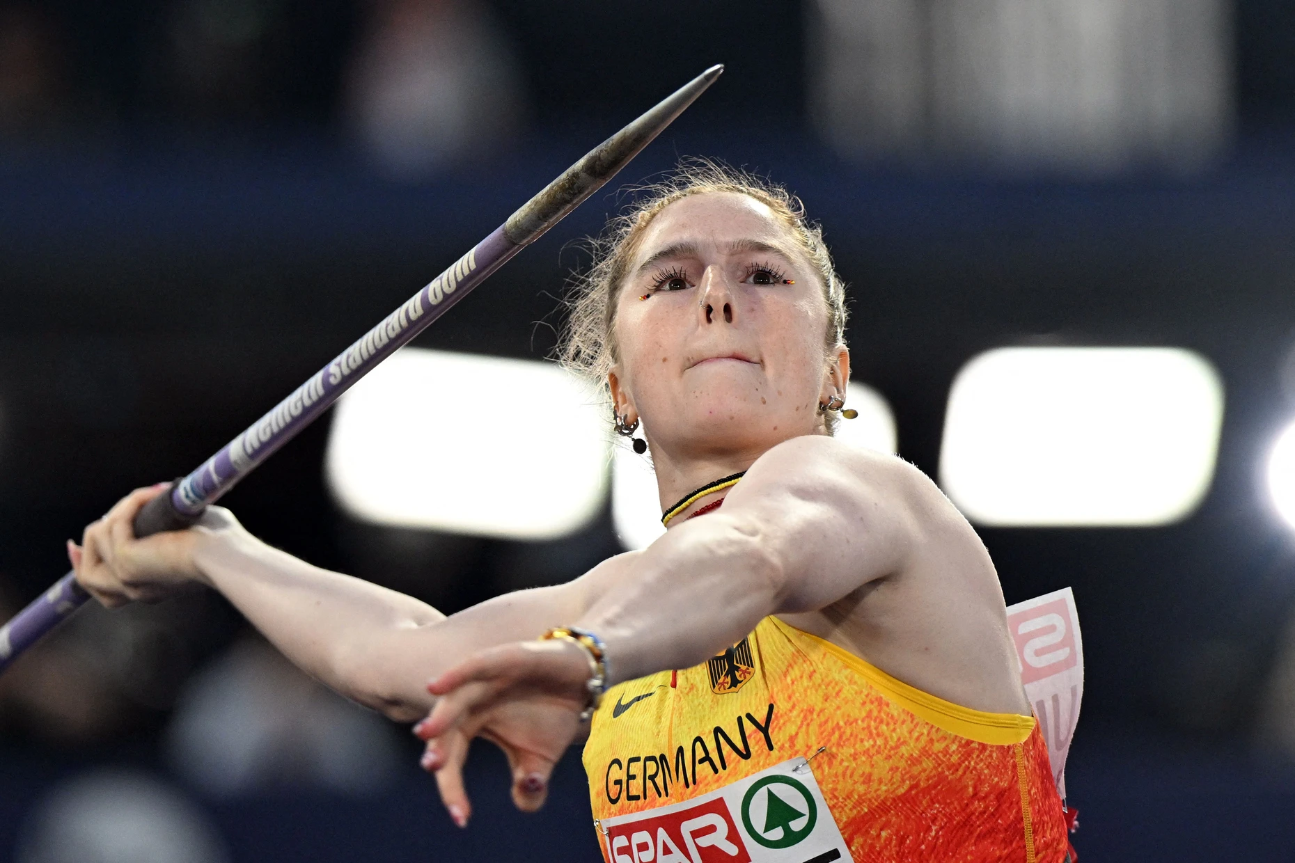 Mit Power: Julia Ulbricht gewinnt in Birmingham sensationell die Silbermedaille.