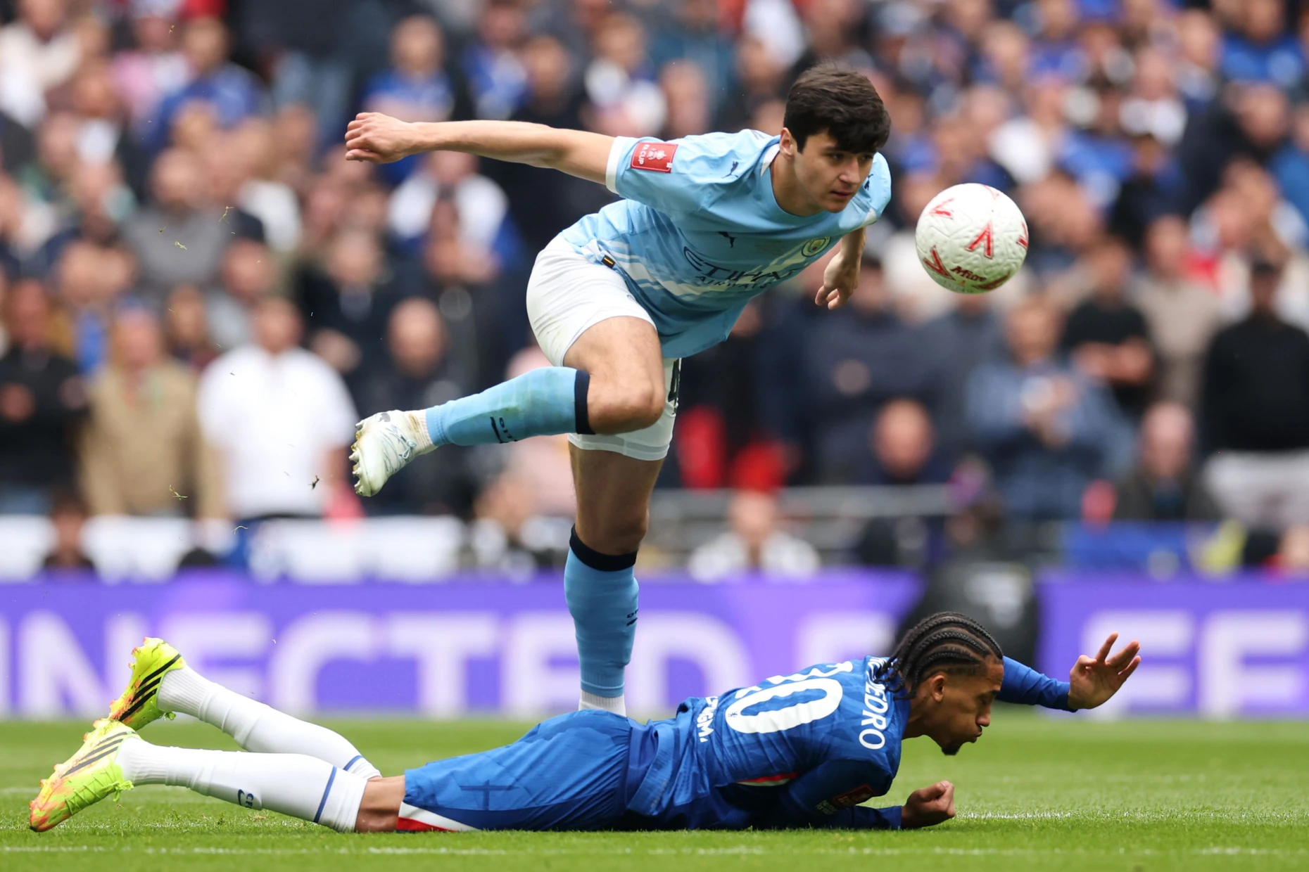 Für Manchester City aktiv: Abdukodir Khusanov ist der Star des usbekischen Teams.