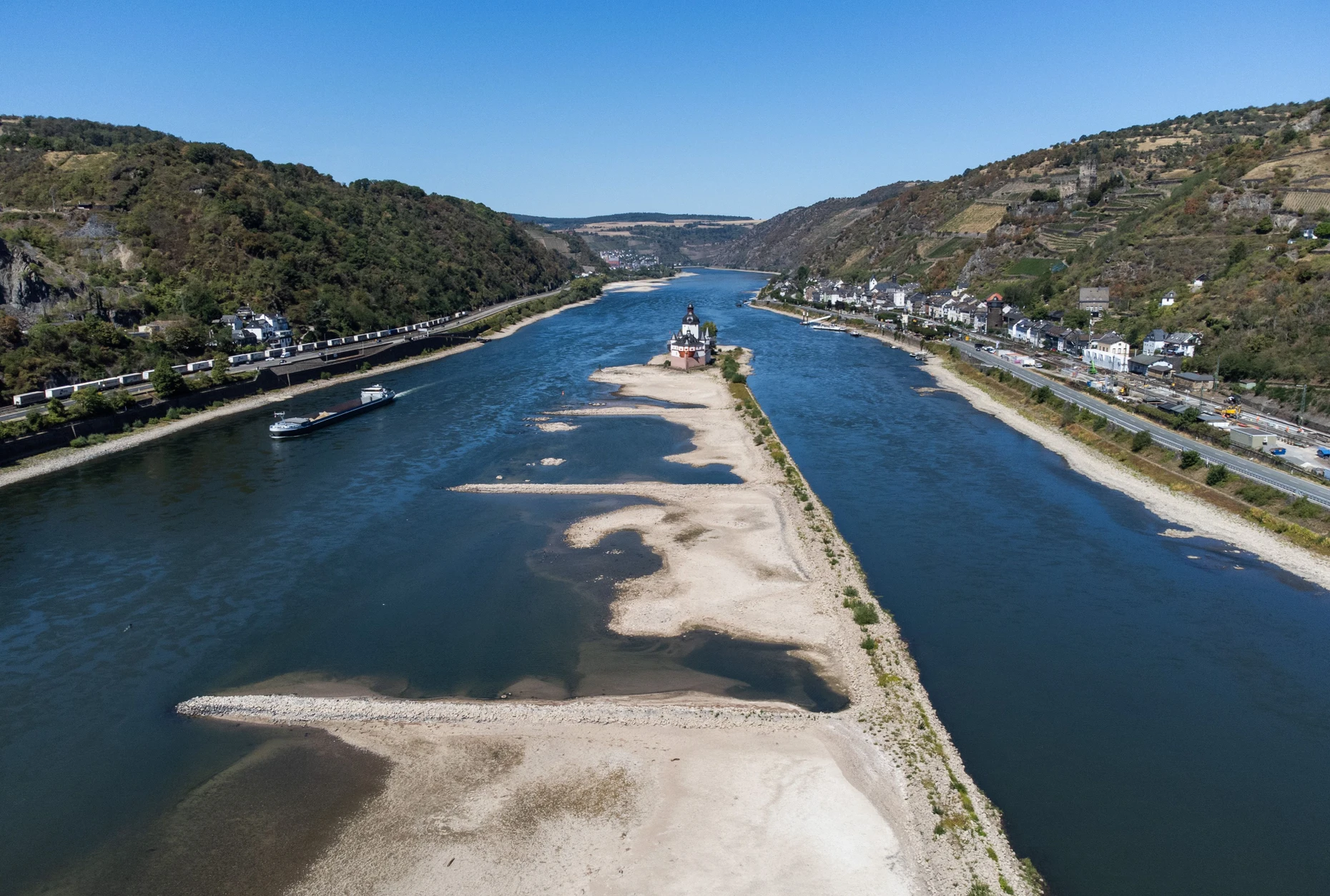 Am 11. August war der Rhein bei Kaub unter bestimmten Voraussetzungen noch schiffbar.