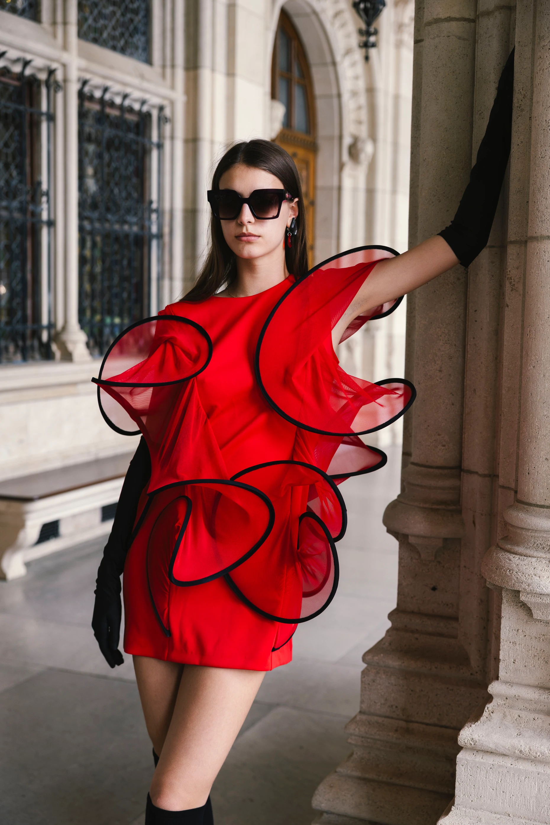 3D-Effekte: Look von Laura Daili