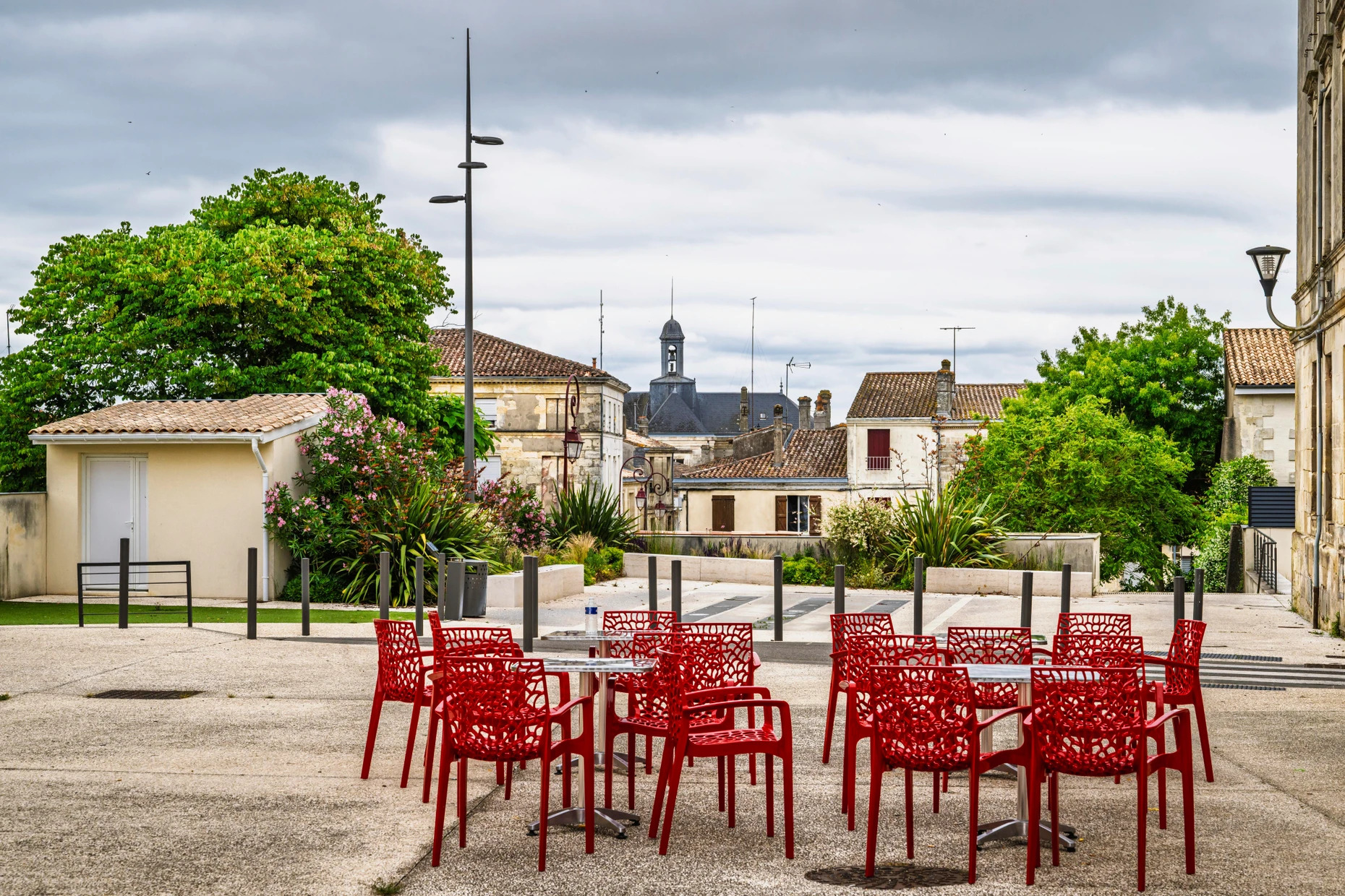 Pauillac kann man auch in der Hochsaison als ruhigen Ort beschreiben.