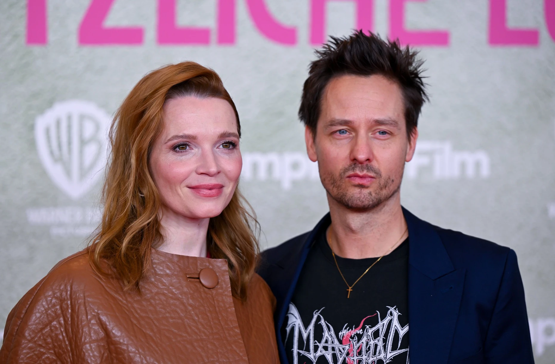 Con su colega Karoline Herfurth: Tom Schilling en el estreno de la película “Oh, esta brecha, esta terrible brecha” en enero en Múnich