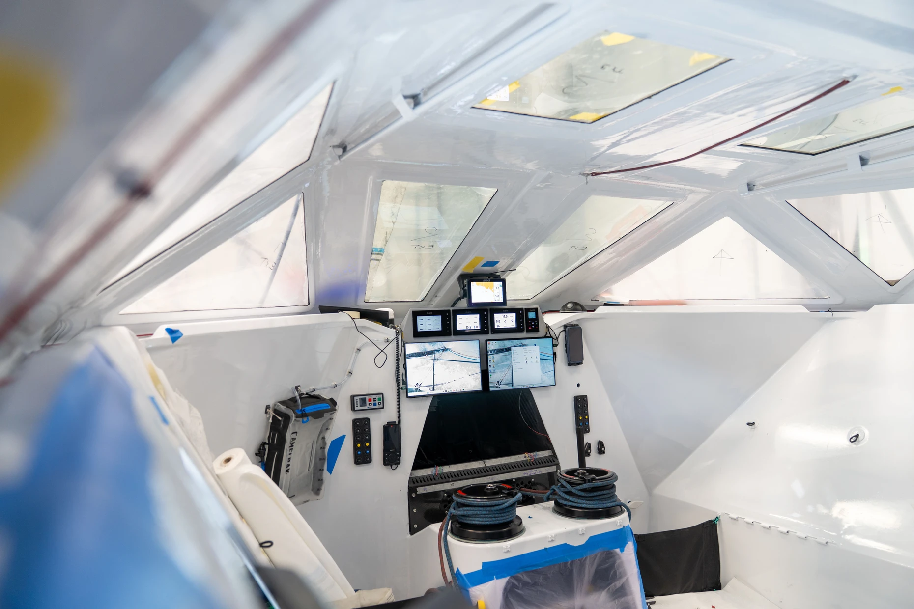 Deutlich kleiner: Blick ins Cockpit der neuen „Malizia 4“ © Flore Hartout I Team Malizia